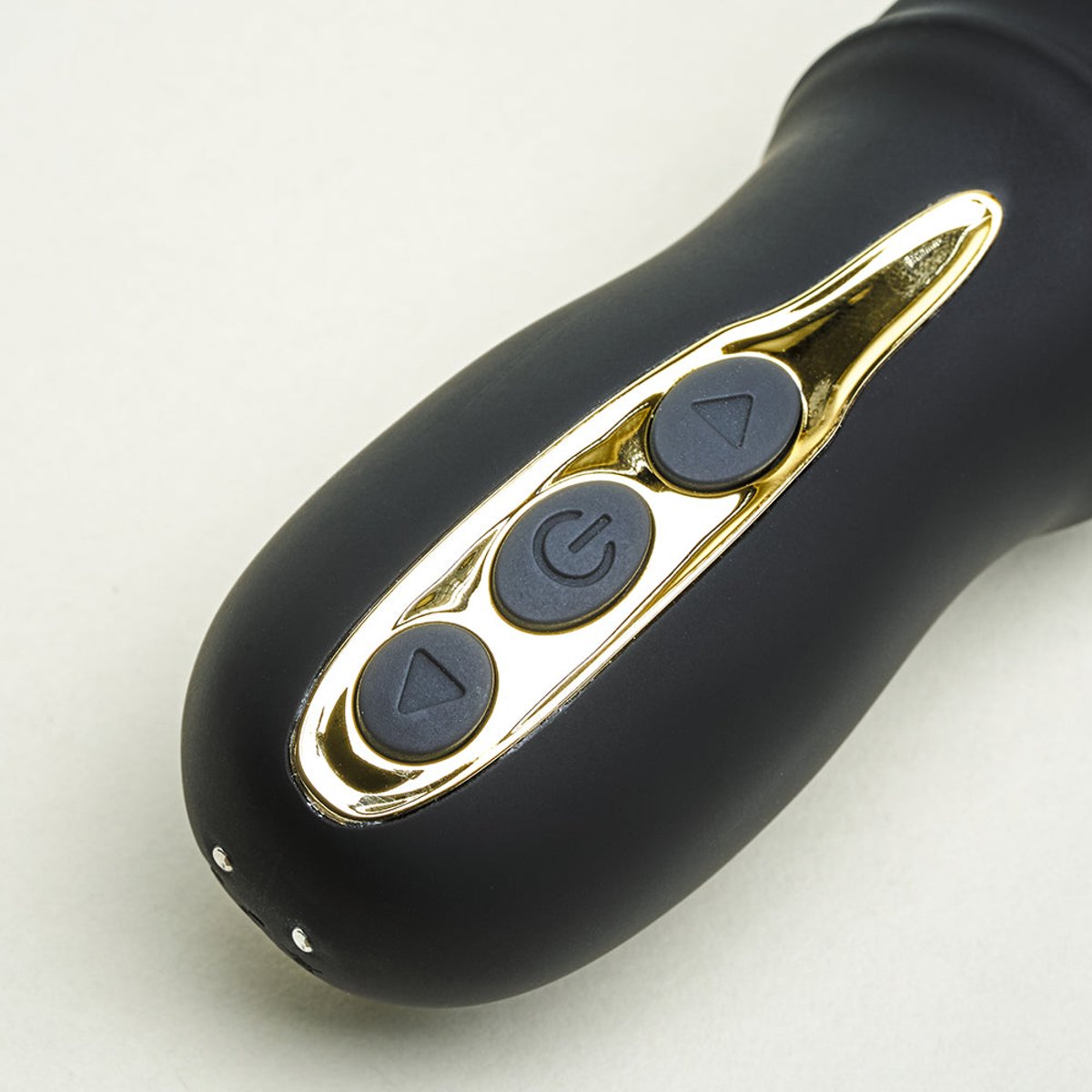 Vibromasseur nervuré DÖN noir, BLACK EDITION