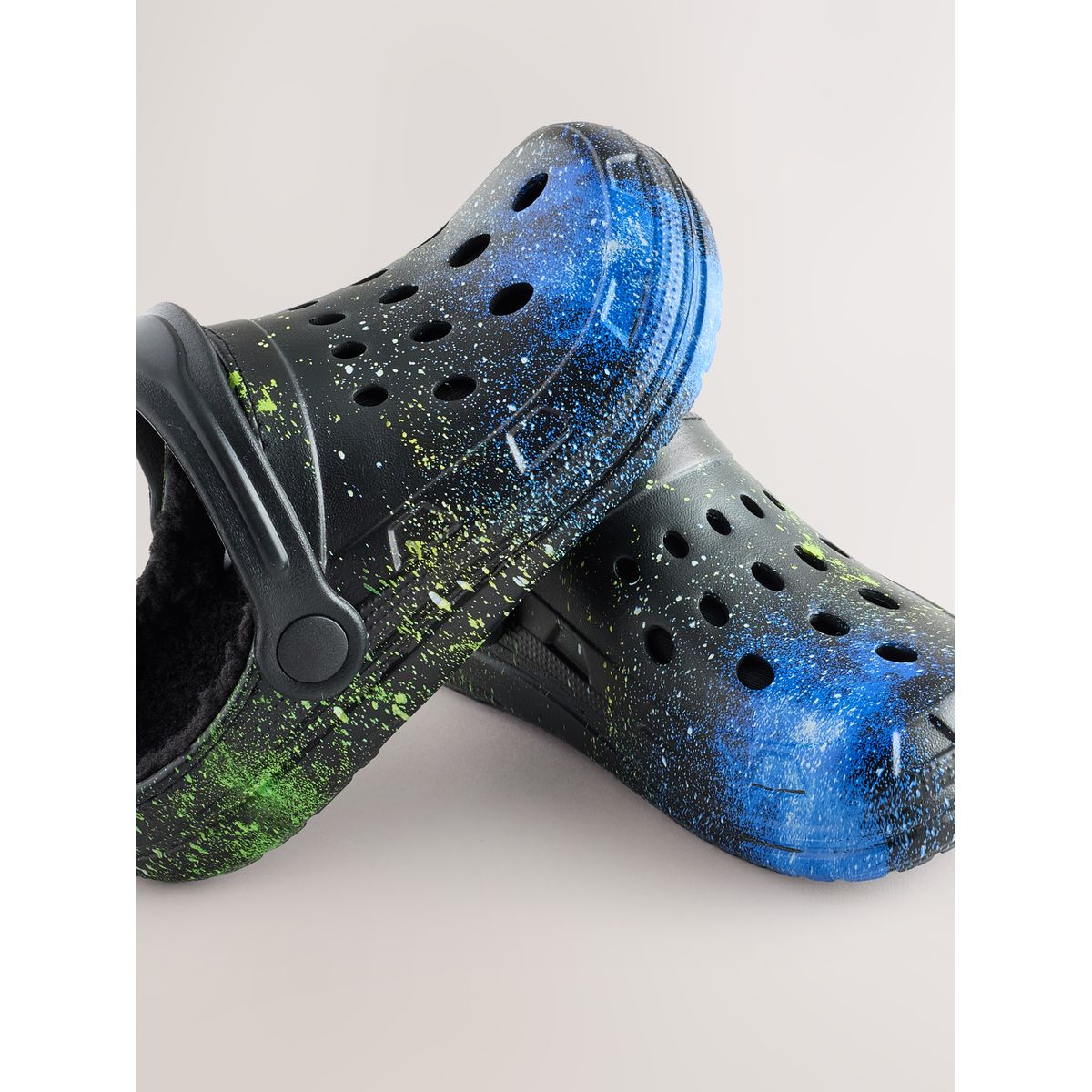 Chaussons style sabots fourrés imprimé galaxie, NEXT