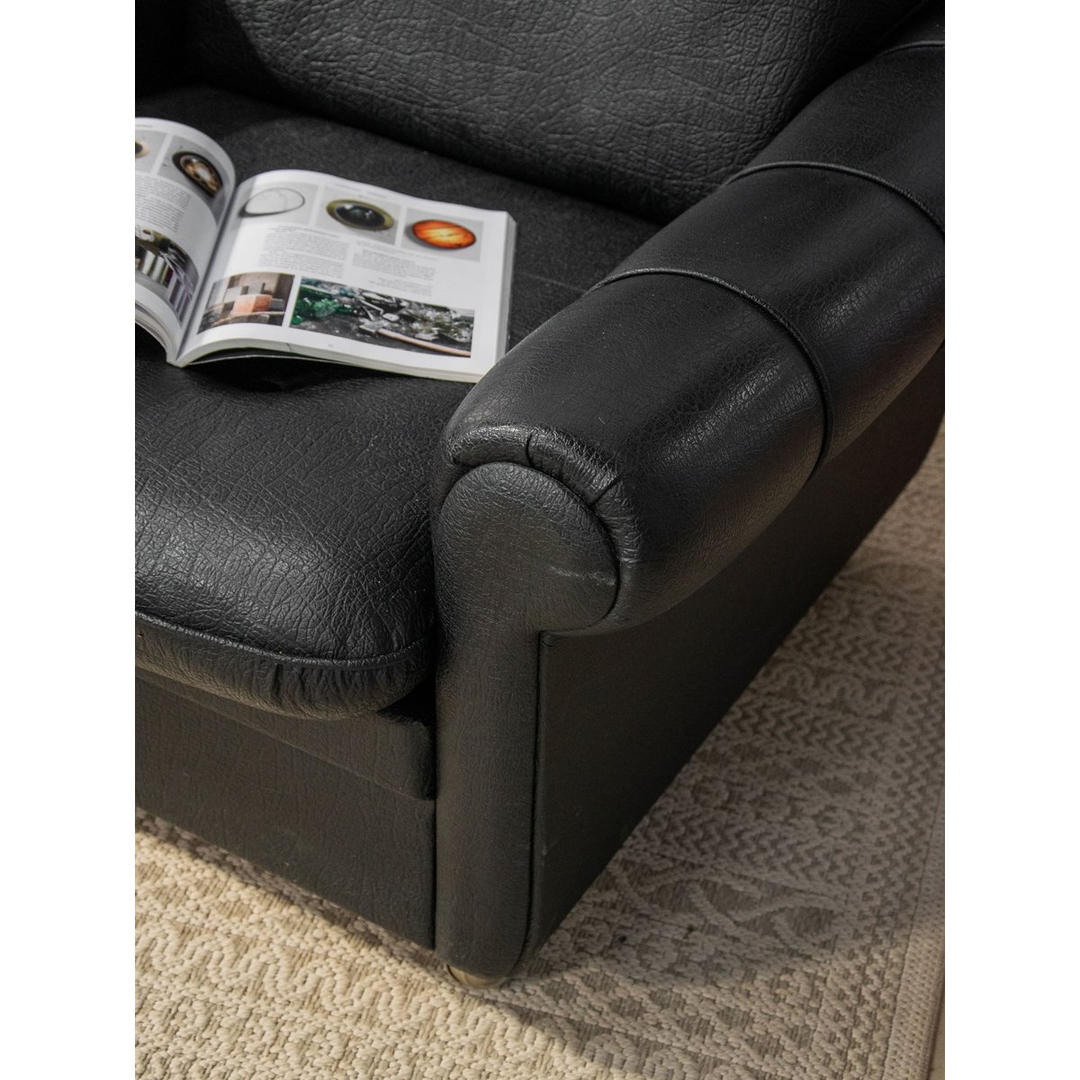 Paire de fauteuils noirs Jakob N°641 - Bon état noir, DEBONGOUT