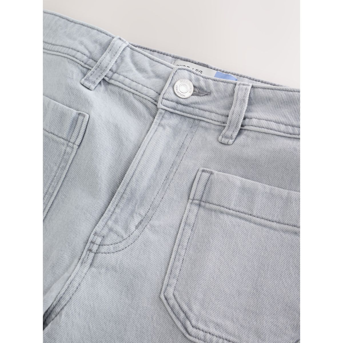 Jean large avec poche plaquée gris clair, NEXT