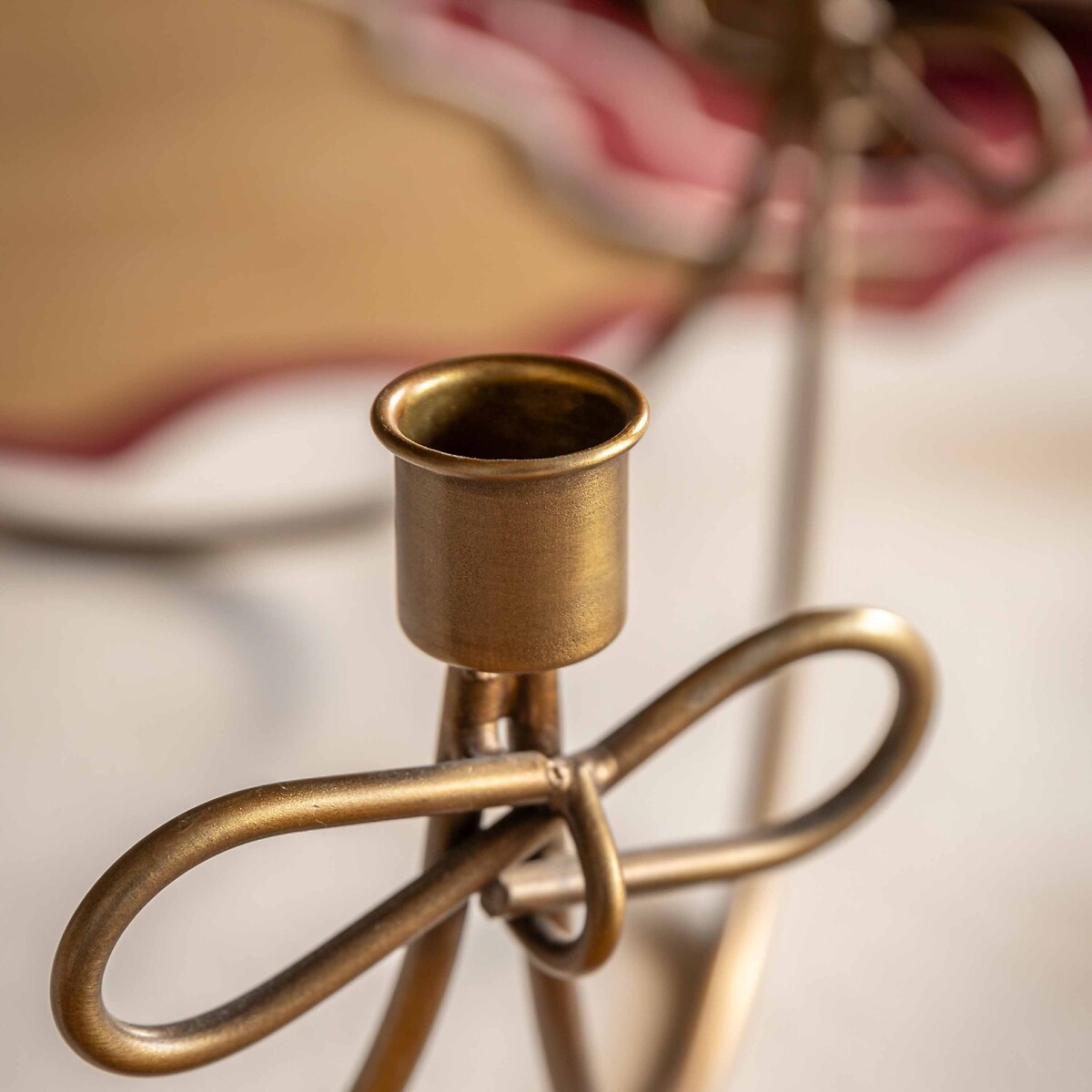 Heritage Bow Candle Holder in Gold gold-coloured, ÉDITÉ