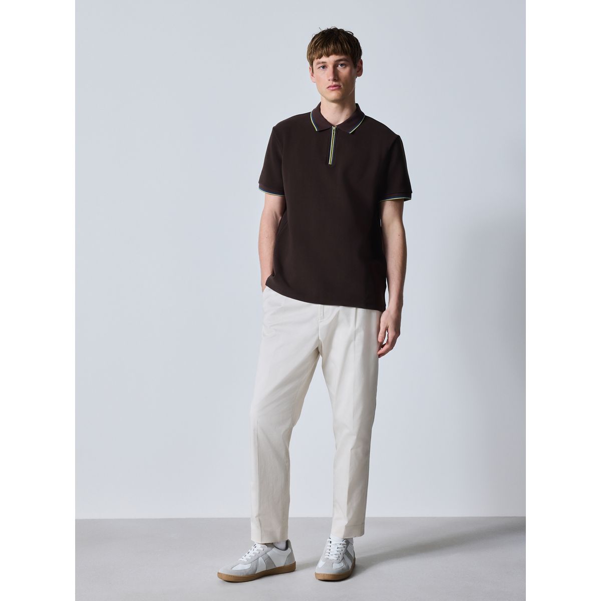 Polo standard texturé à liserés marron, NEXT