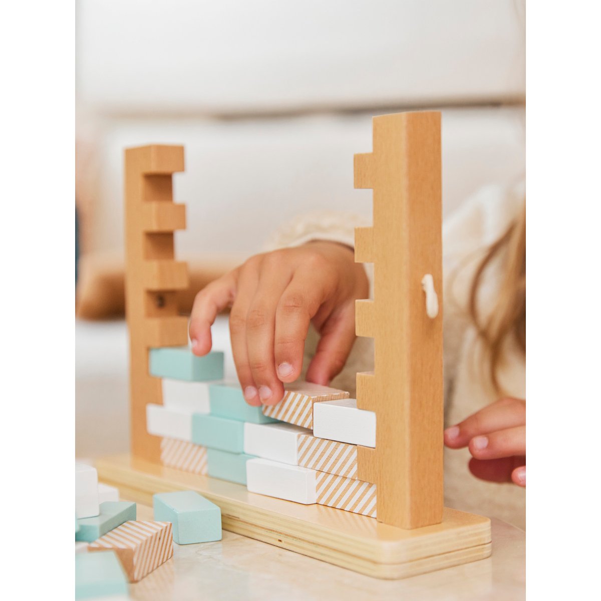 Jeu du mur en bois bleu, VERTBAUDET