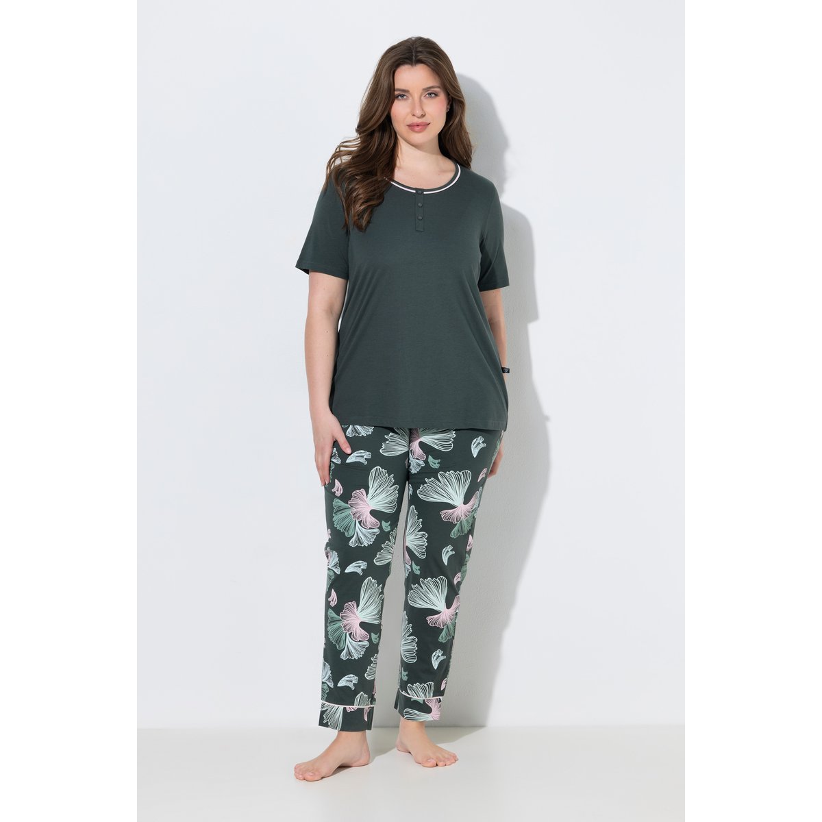 Pyjama motif feuilles de ginkgo gris vert foncé, ULLA POPKEN