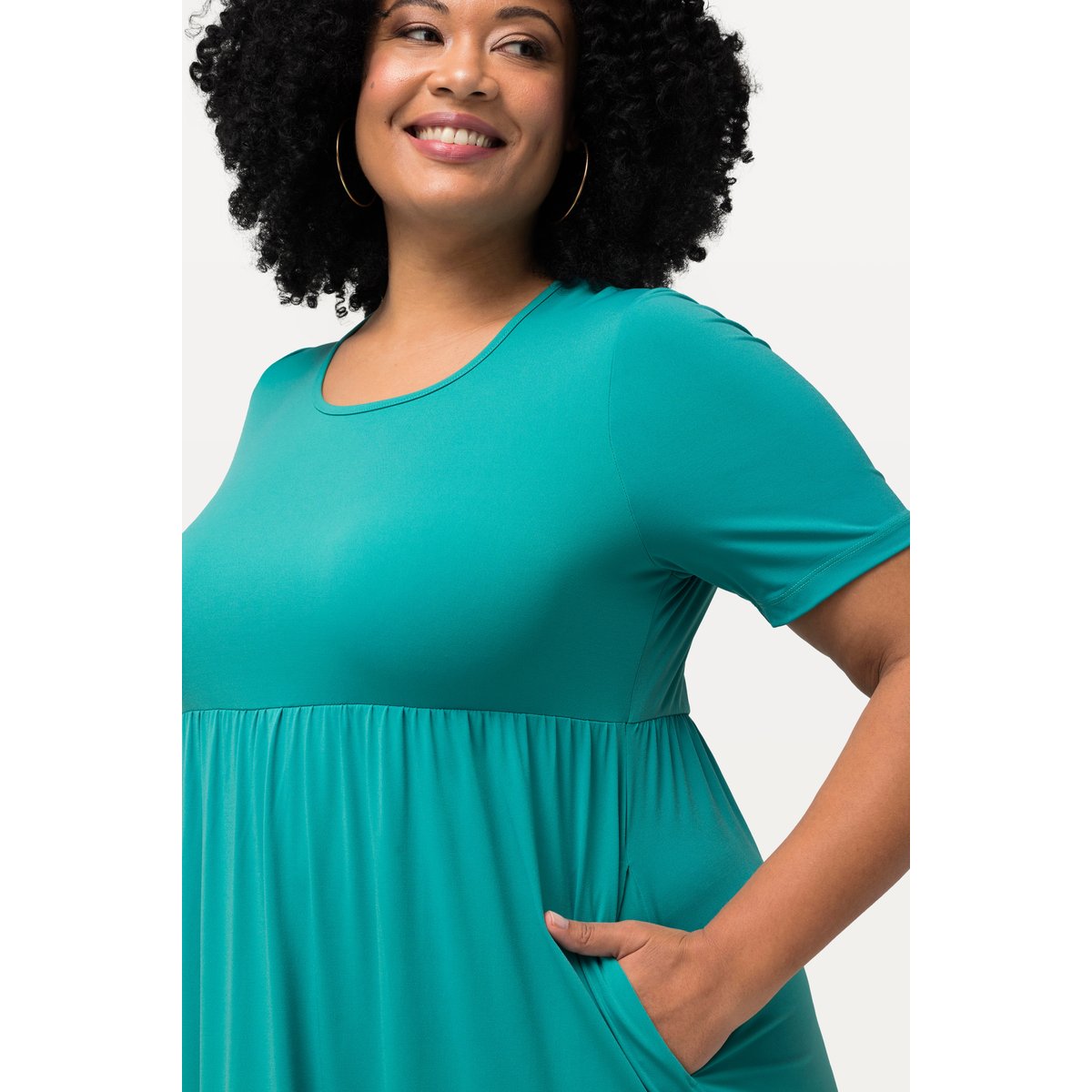 Robe en jersey à décolleté rond et manches cyan, ULLA POPKEN