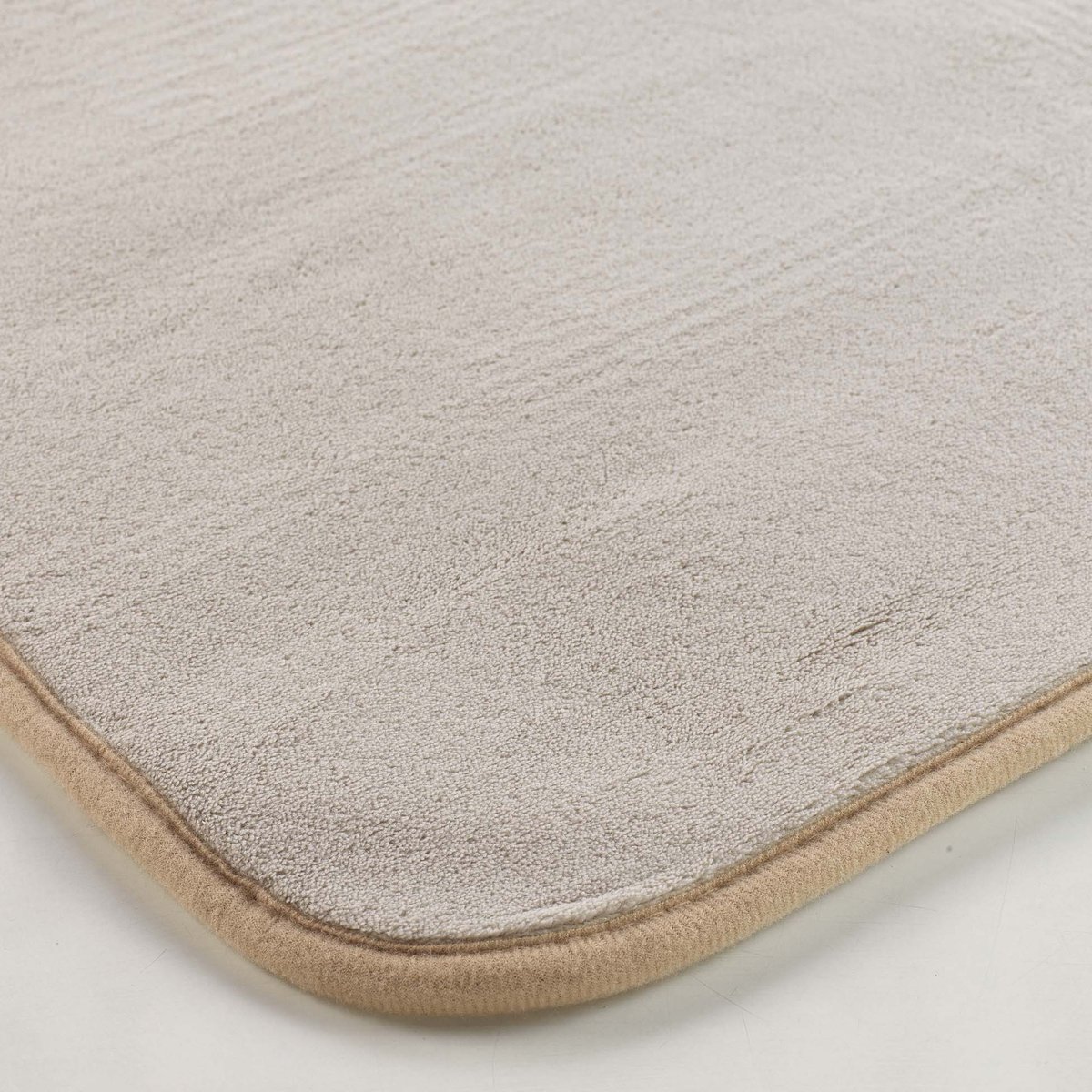 Tapis de bain Vitamine Unie taupe, EDEN
