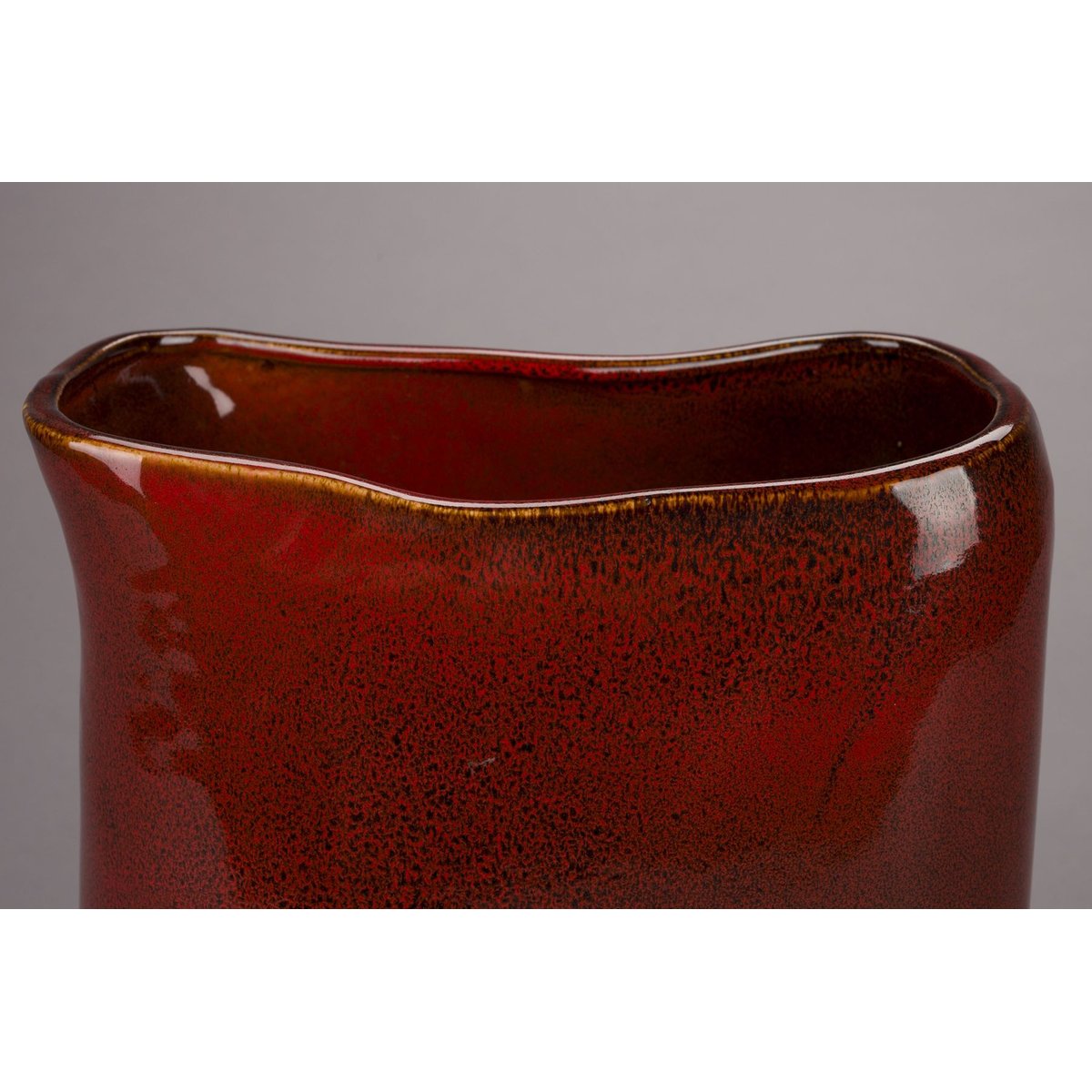 Vase fait main - Edna M rouge, DUTCHBONE