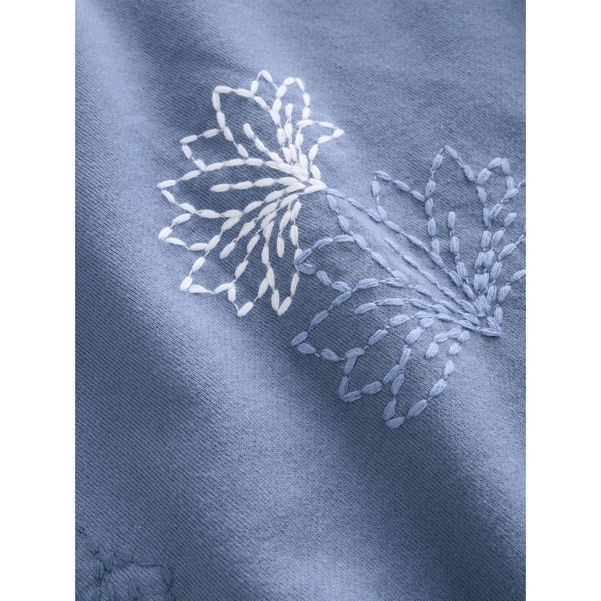 Sweat ample à fleurs brodées bleu, NEXT