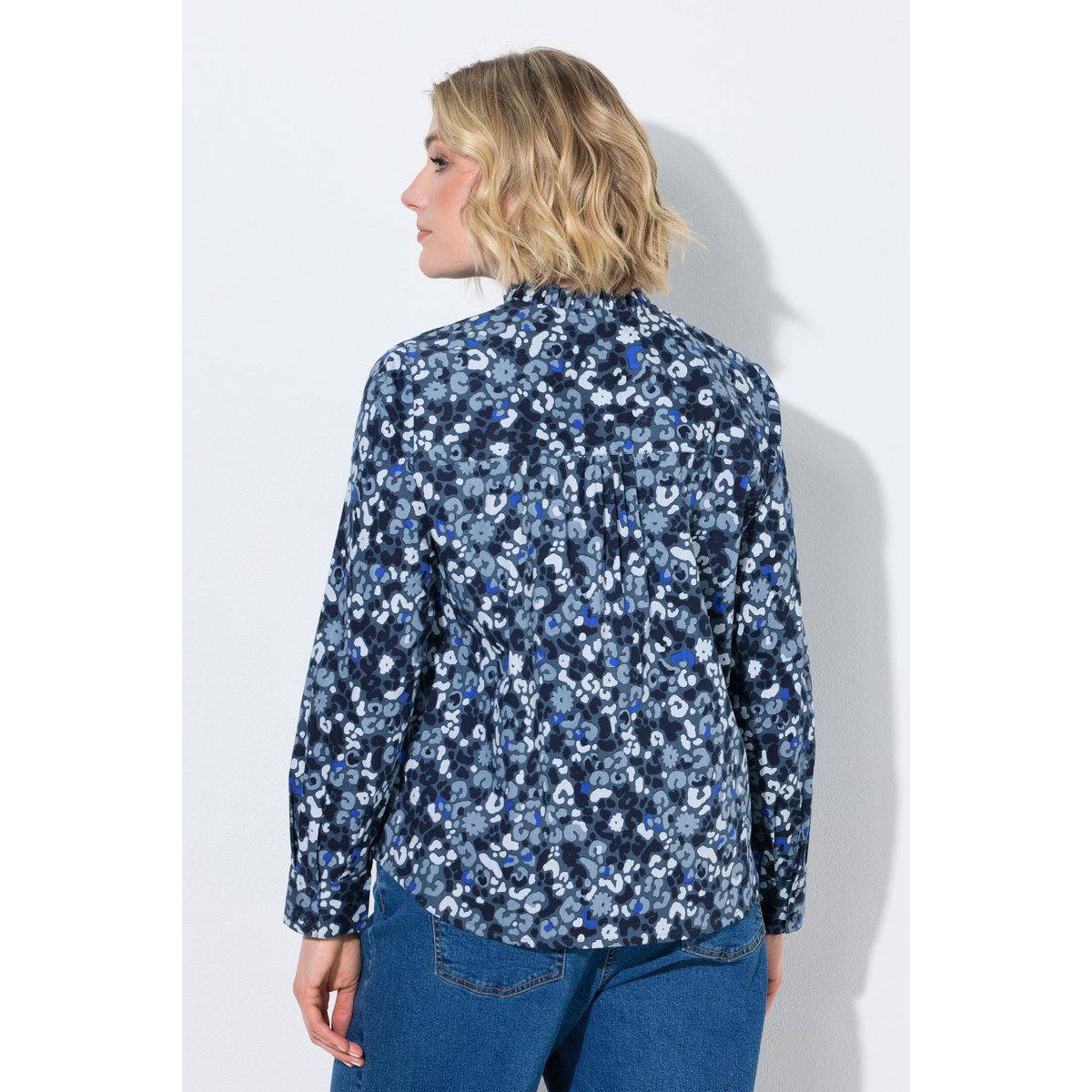 Chemisier motif léopard et ruchés bleu jean mat, ULLA POPKEN