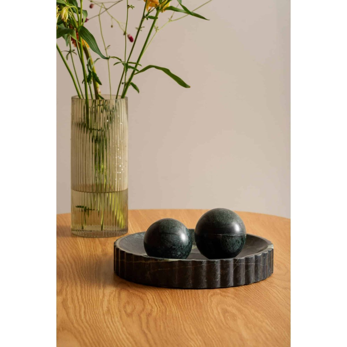 Ornement Marbre BALL LARGE vert foncé, PRESENT TIME