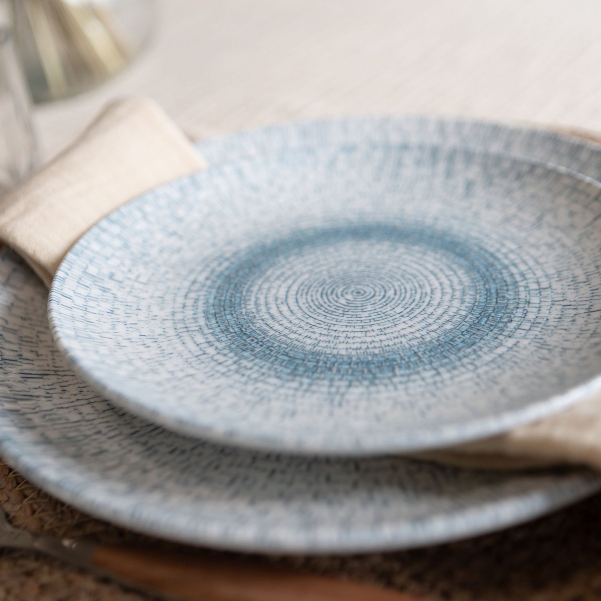 Lot de 6 assiettes desserts en porcelaine 20cm, AQUA blanc-bleu, NOVASTYL