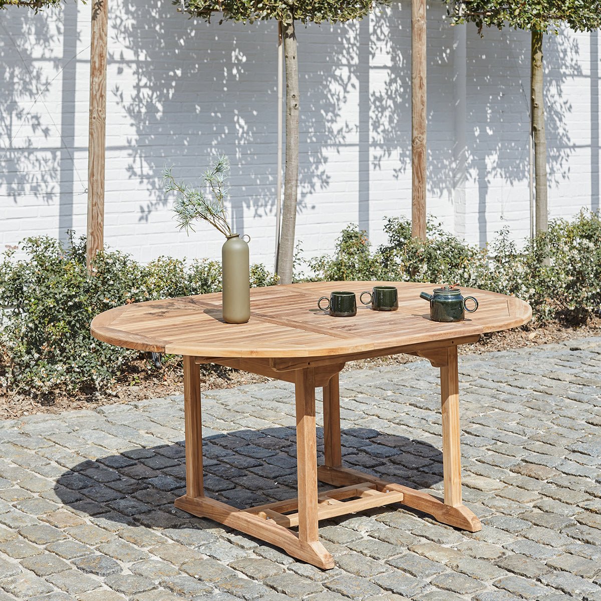 Table de jardin en teck massif extensible 6/8 places MIDLAND naturel, BERAH GETAH