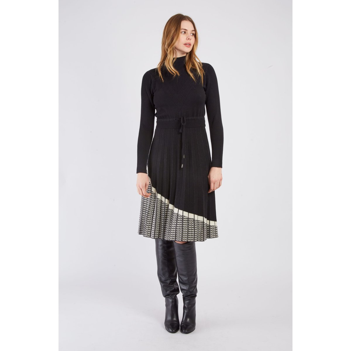 Robe mi-longue en maille CASSIOPEE noir, DERHY