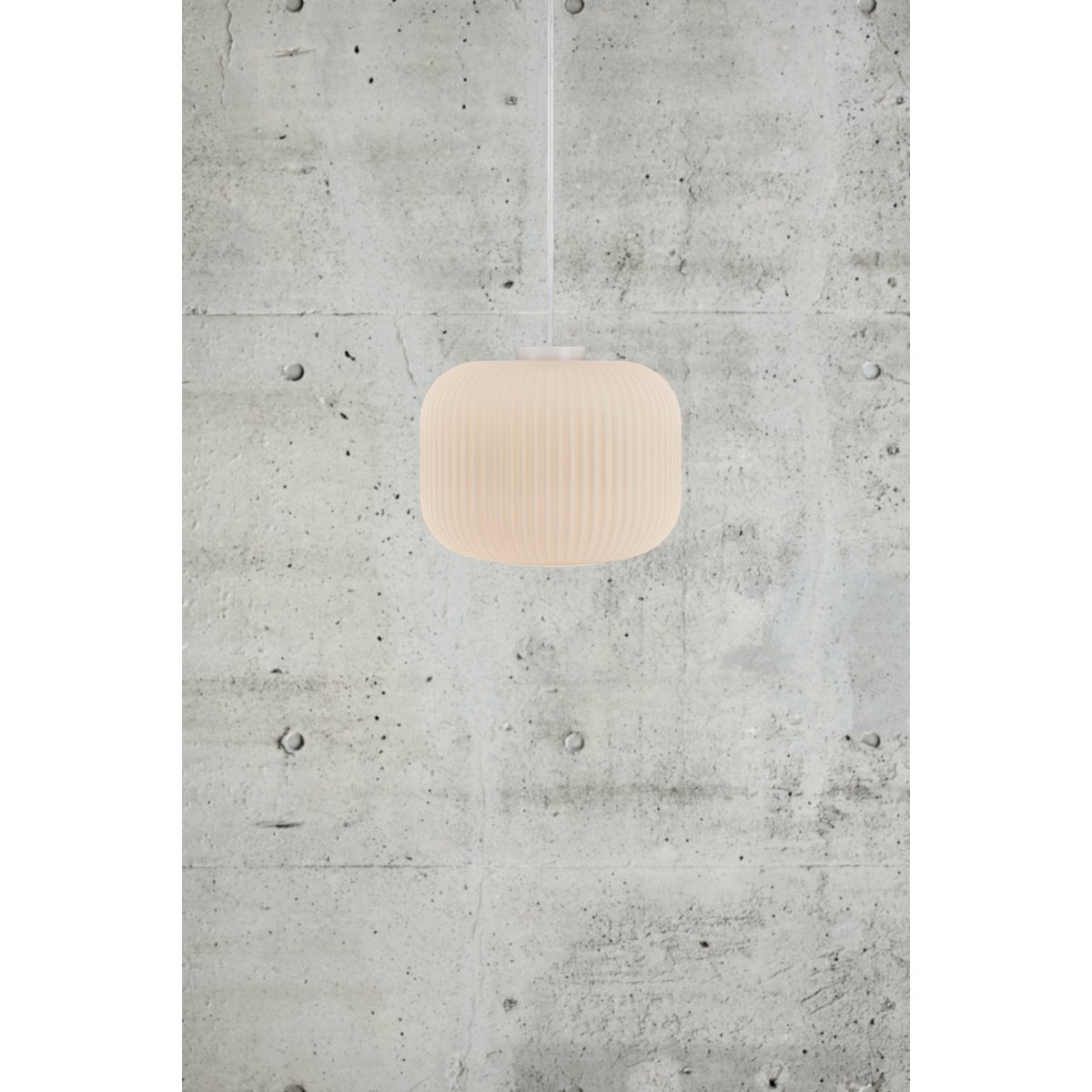 Suspension émet une lumière douce en verre strié, MILFORD 30 opale, NORDLUX