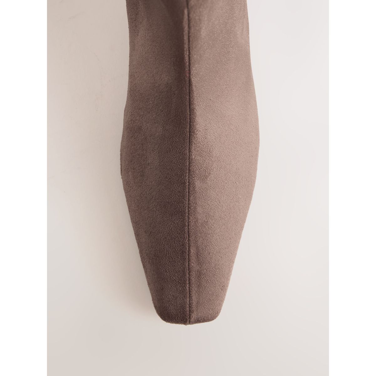 Bottines chelsea à bout ciselé taupe, NEXT