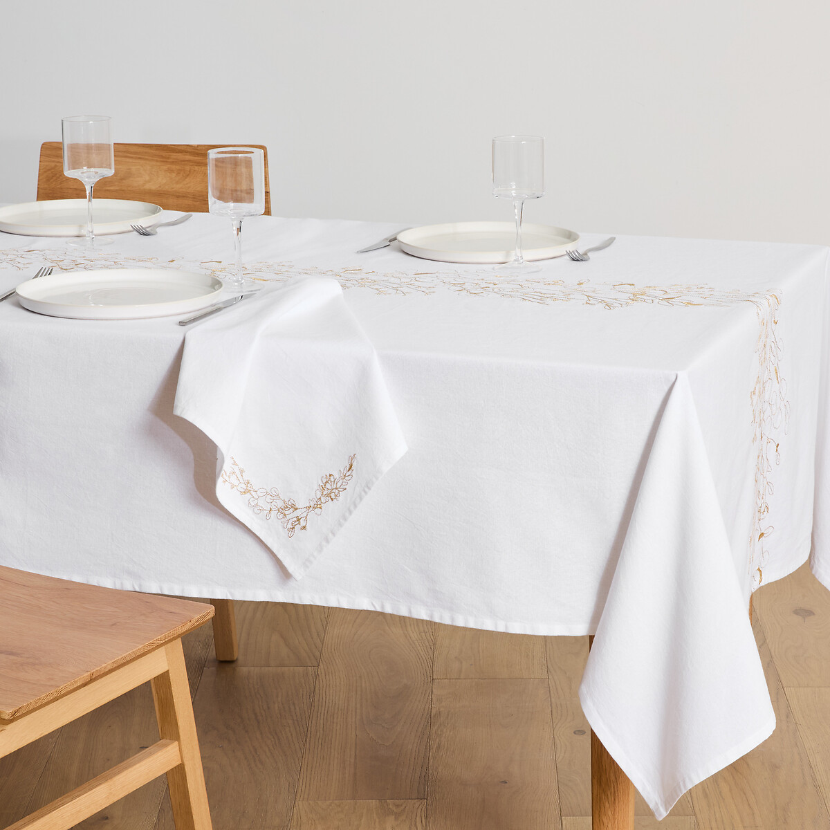 Nappe brodée, en coton lavé, EVANNA blanc, LA REDOUTE INTERIEURS