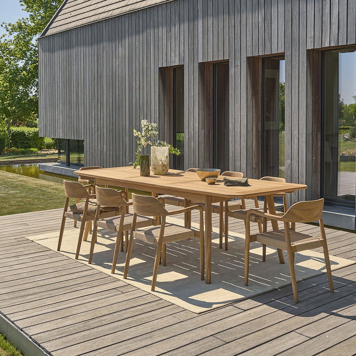 Salon de jardin en teck massif extensible 6/8 places ALIZÉ naturel, BERAH GETAH