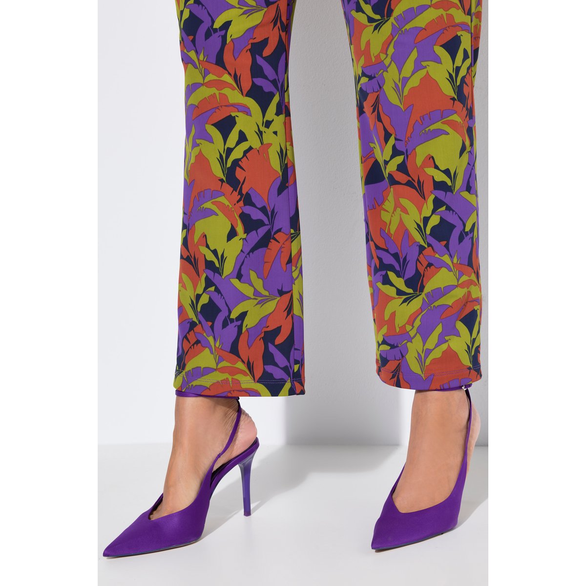Pantalon Sienna en jersey motif feuilles marine, ULLA POPKEN