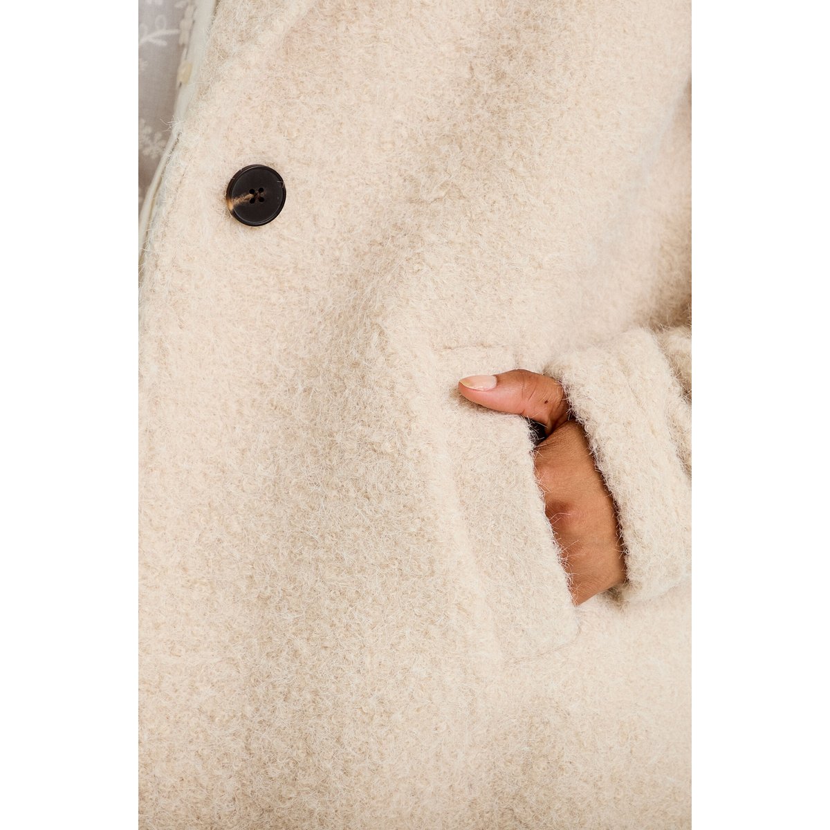 Manteau droit mi-long bouclettes beige, CACHE CACHE