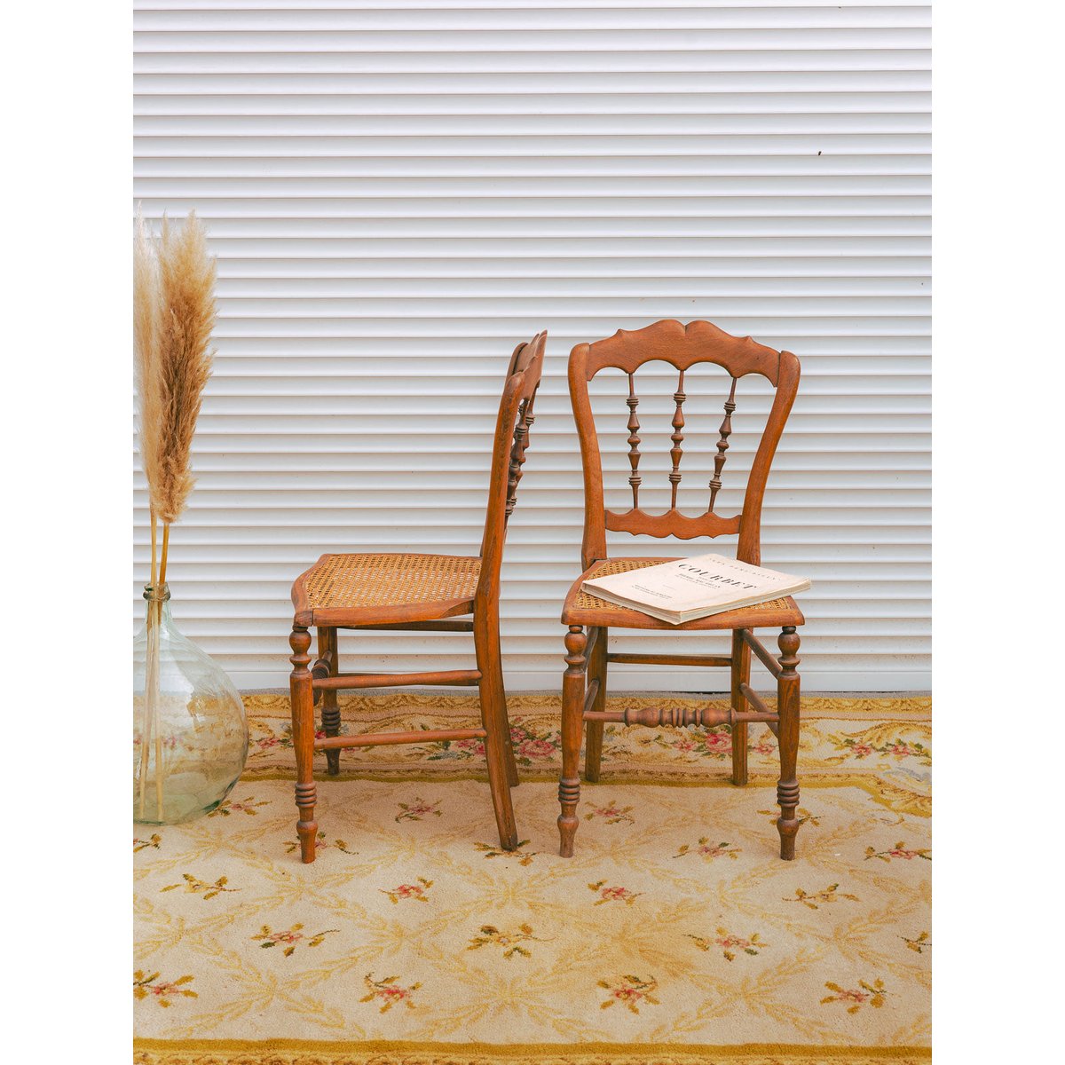 Lot de 4 chaises en bois et cannage Claude N°1559 - Bon état bois clair, DEBONGOUT