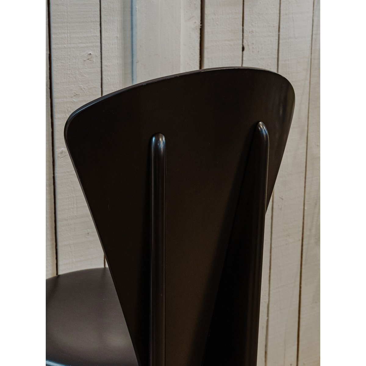 Paire de chaises en simili cuir noir Alma N°1694 - Bon état noir, DEBONGOUT