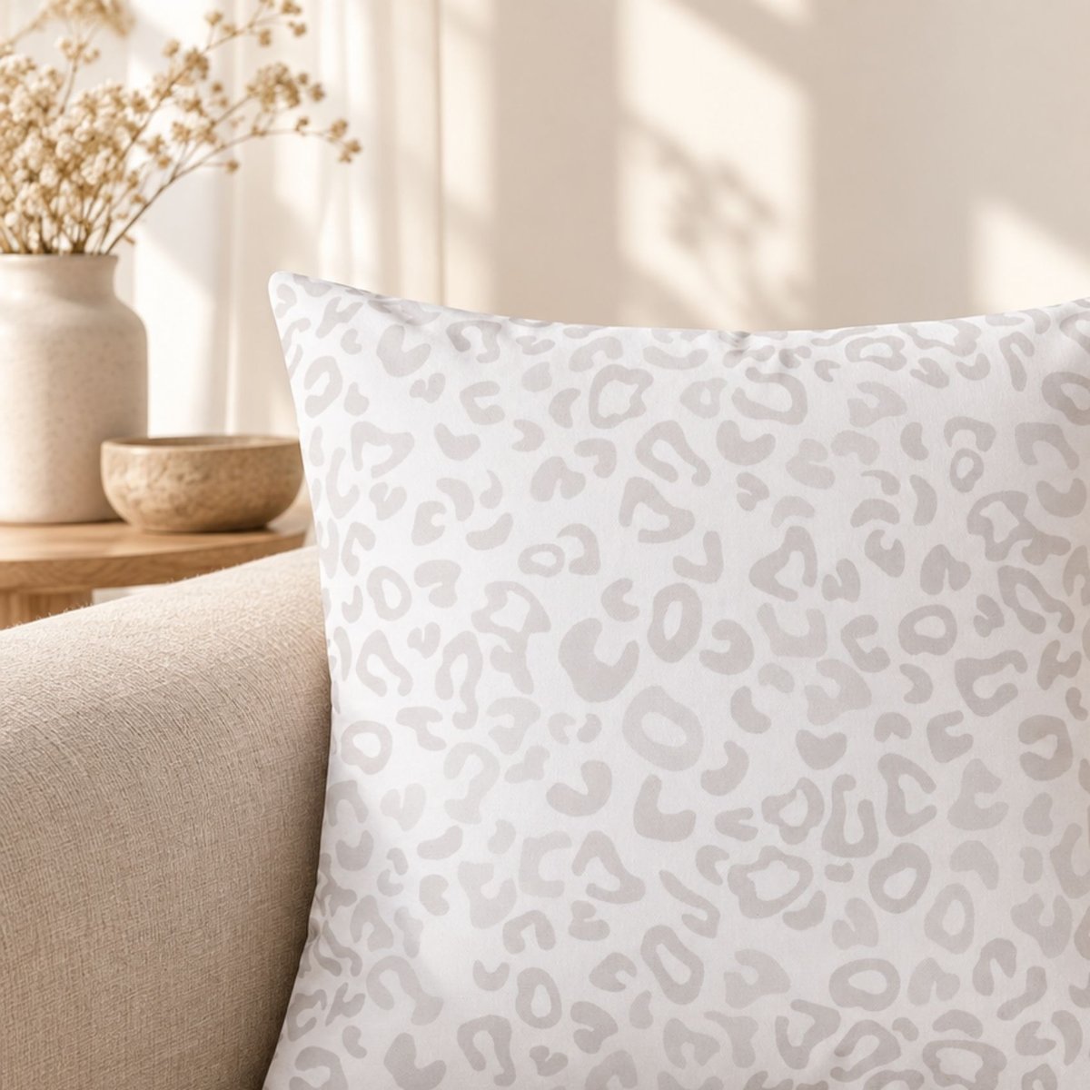 Coussin imprimé motif animalier beige, LOVELY CASA