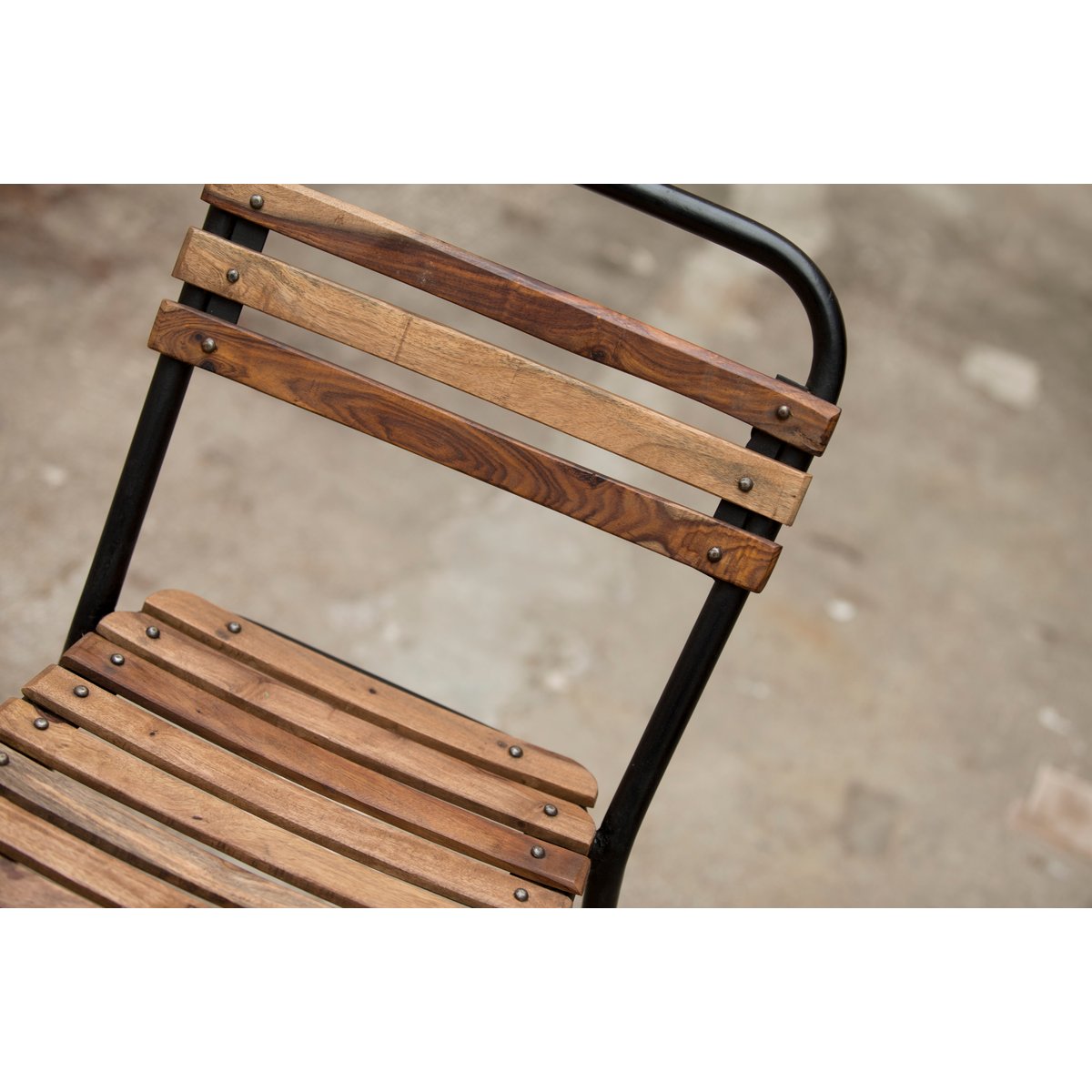 Chaise en fer et manguier MISTRAL noir, PRODUIT INTERIEUR BRUT