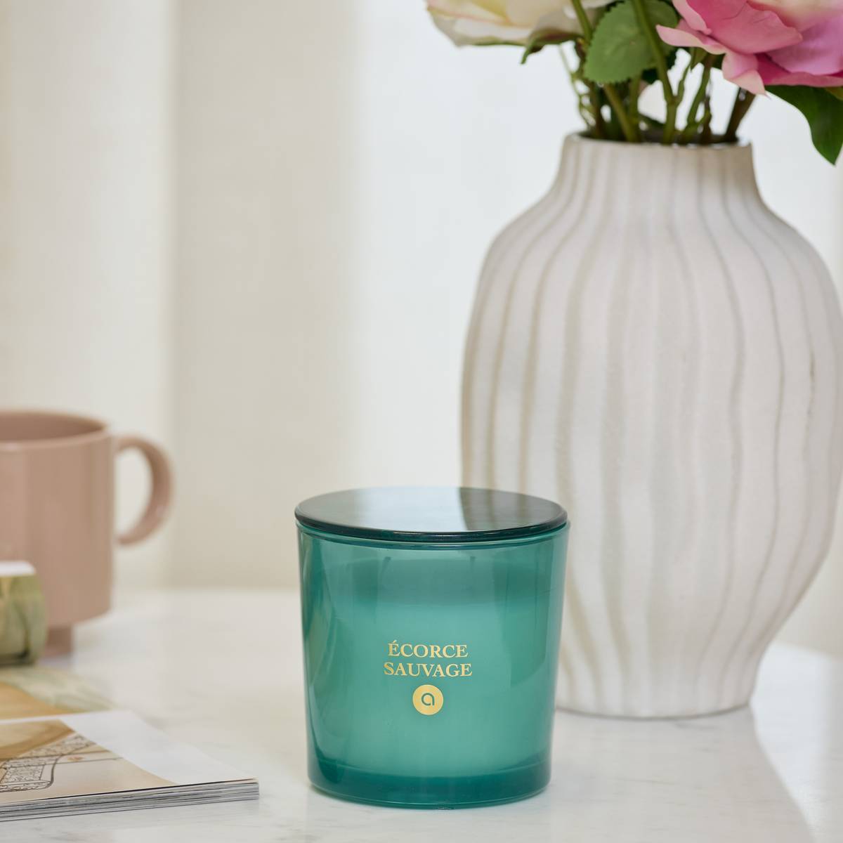 Bougie parfumée ronde en verre LIANA vert, ATMOSPHERA
