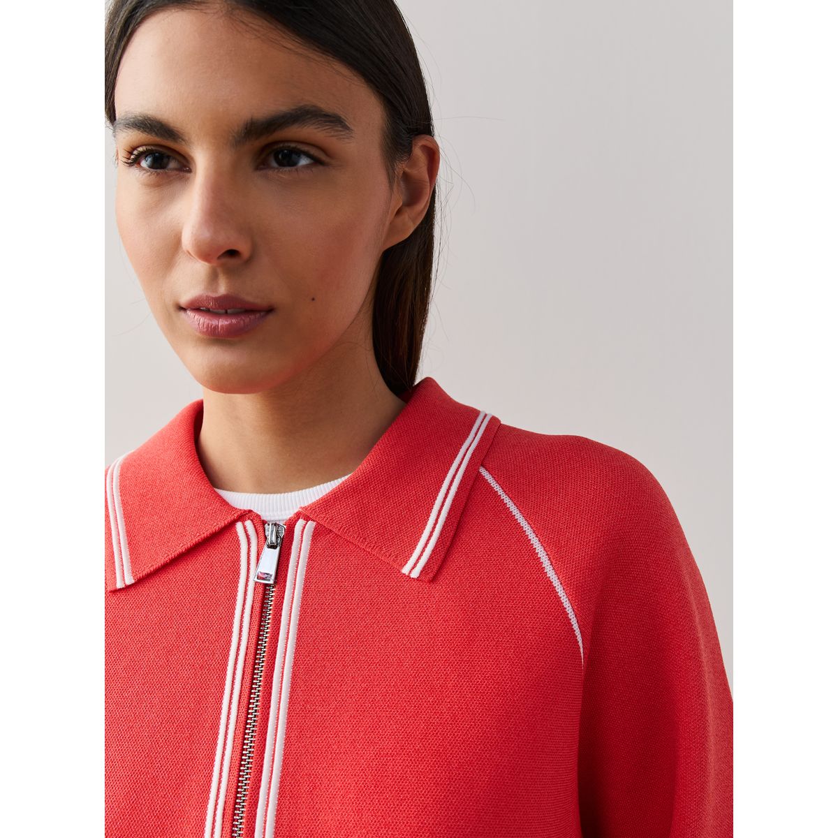 Veste zippée en maille avec col pointes rouges, NEXT