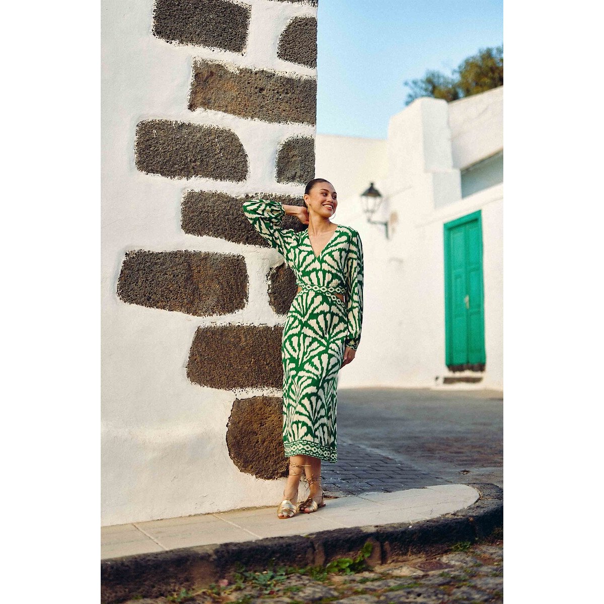 Royce Printed Midi Dress with V-Neck and Cut-Out Details green print, LA PETITE ETOILE