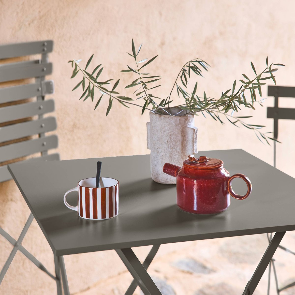 Table de jardin bistrot pliante métal + 2 assises EMILIA vert de gris, SWEEEK