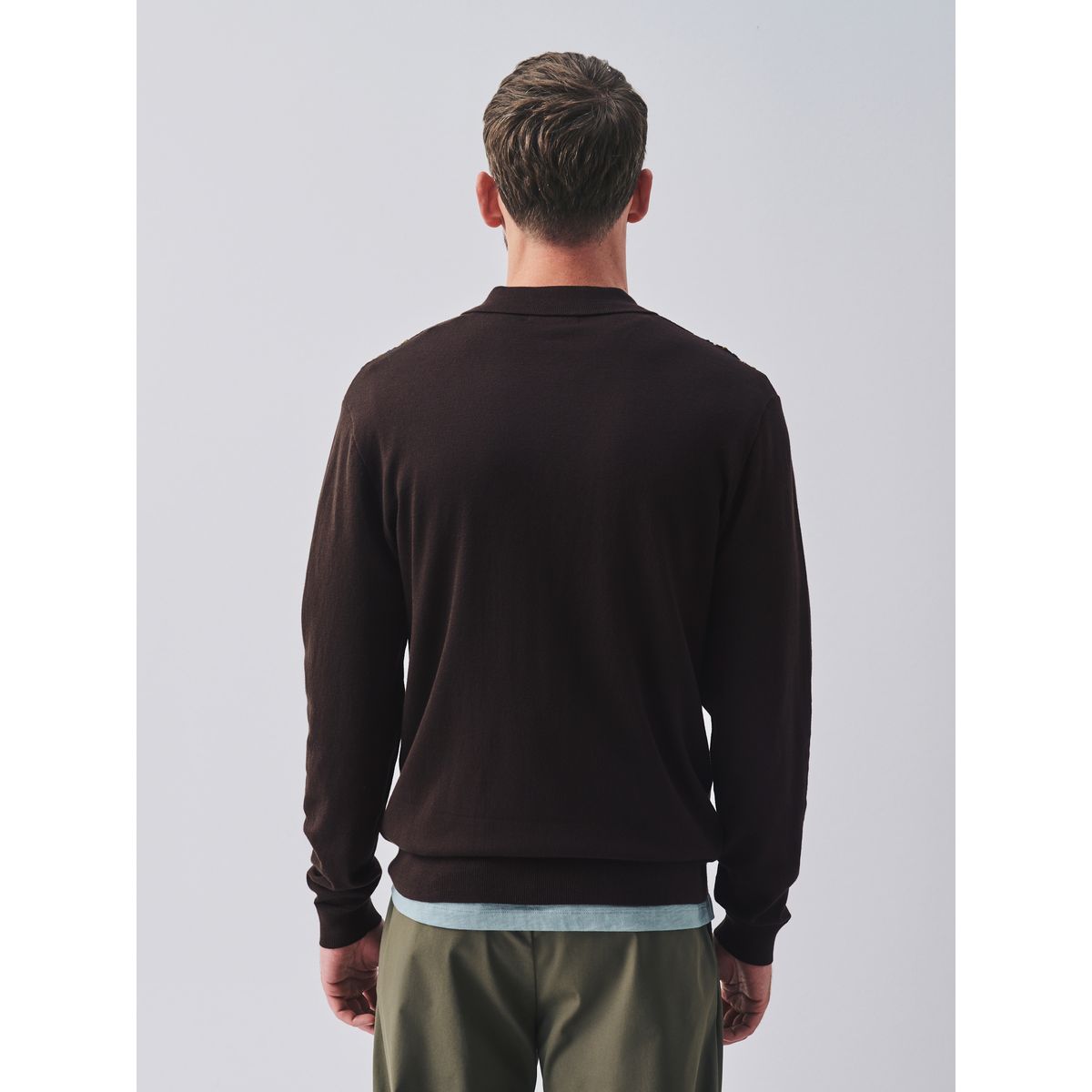 Polo en maille à rayures et col zippé marron, NEXT