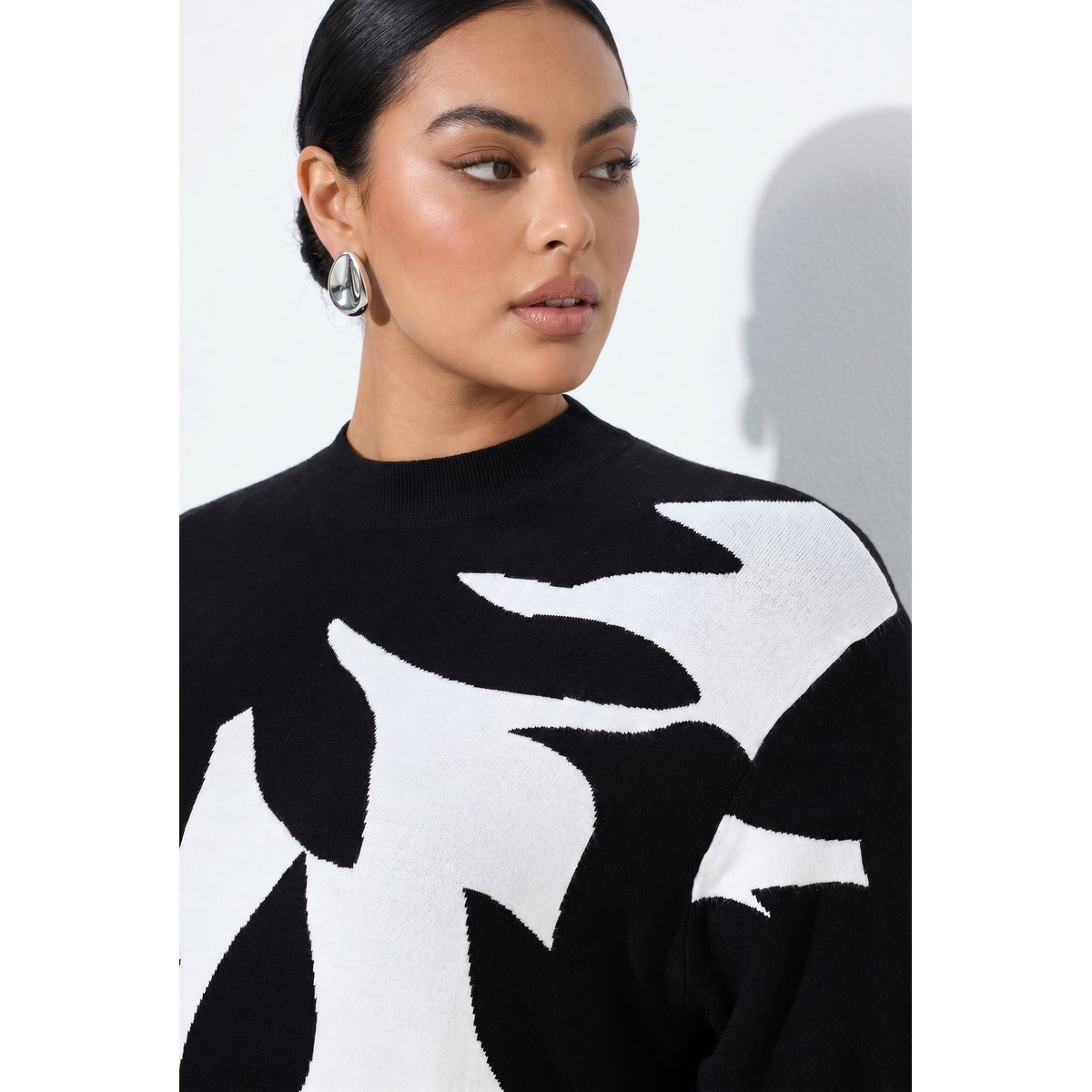 Robe maxi en maille, motif feuilles noir, ULLA POPKEN