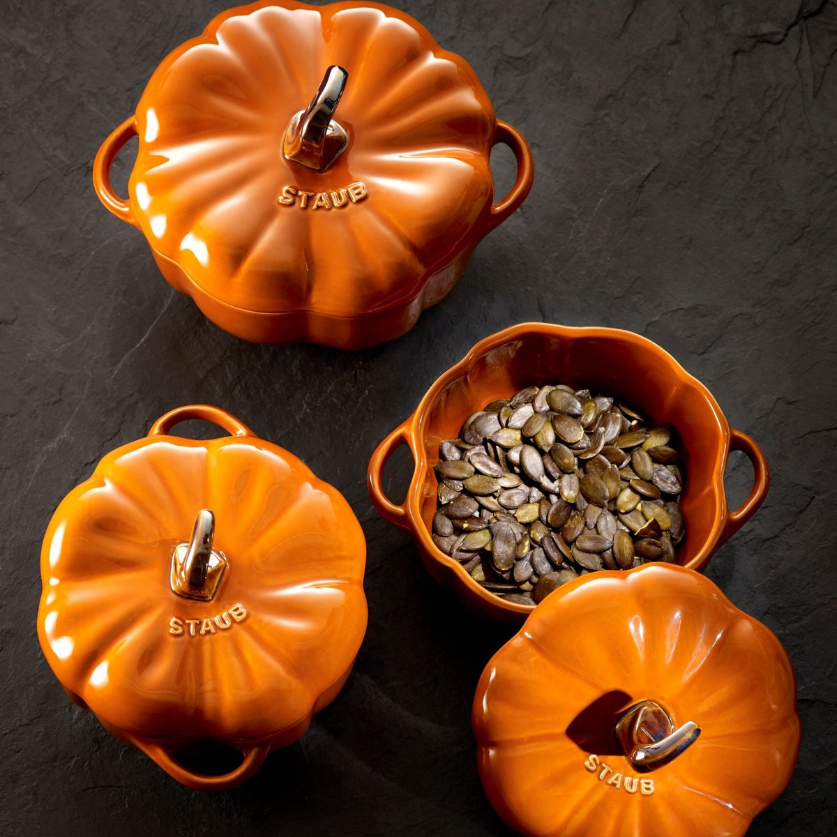 Cocotte citrouille 12 cm céramique cannelle, STAUB