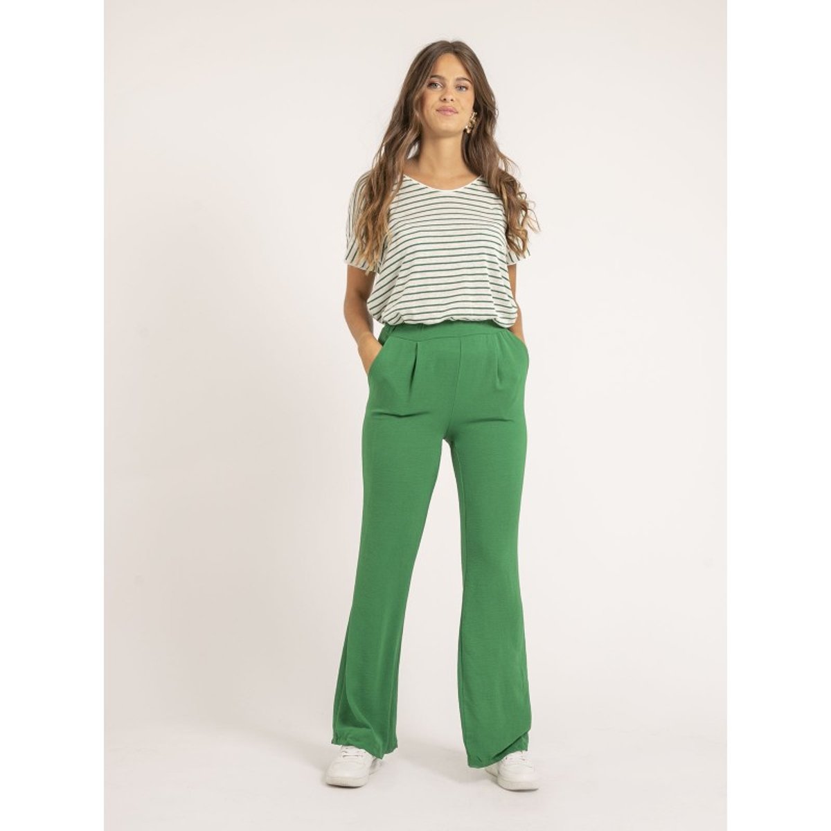 T Shirt Col V Rayures Ferkus vert, DONA LISA
