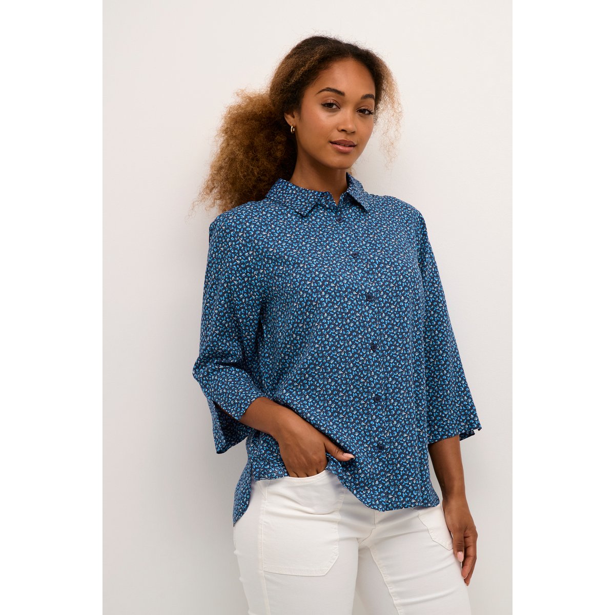 Long sleeved shirt bleu animalier animal skin blue, CREAM