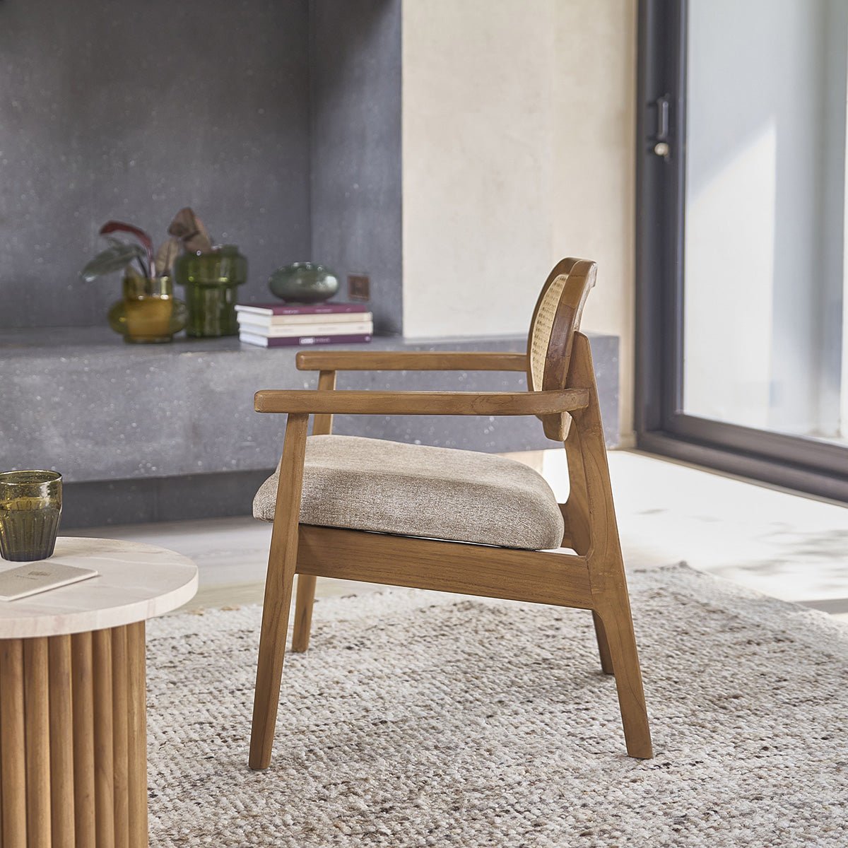 Fauteuil en teck massif , cannage et tissu  SABI grege, BERAH GETAH