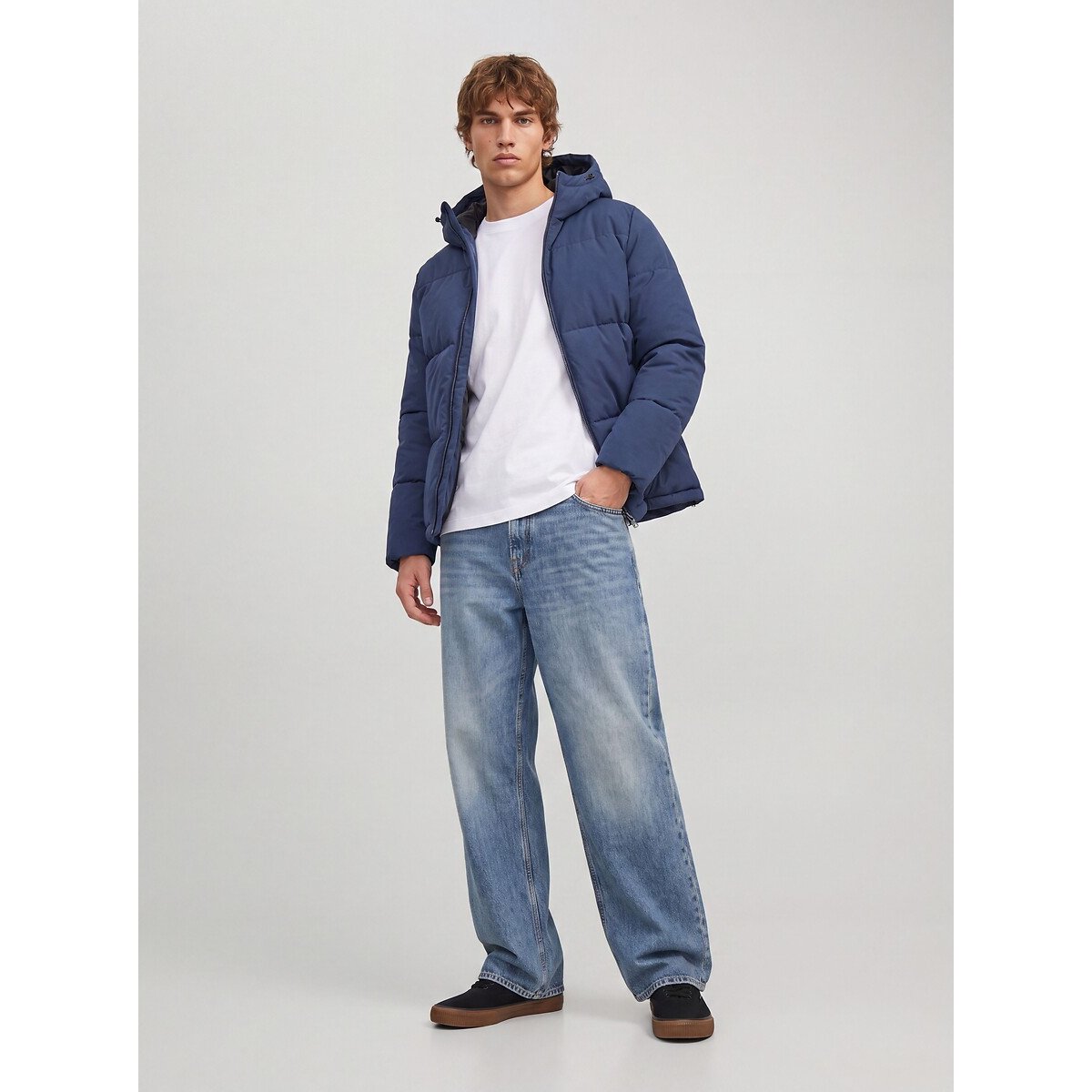 Korte donsjas met vaste kap en opstaande kraag, voor de winter donkerblauw, JACK & JONES