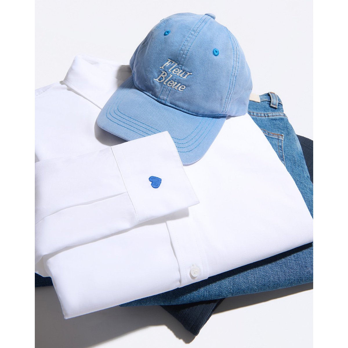 Casquette Fleur bleue brodé bleu, EMOI EMOI