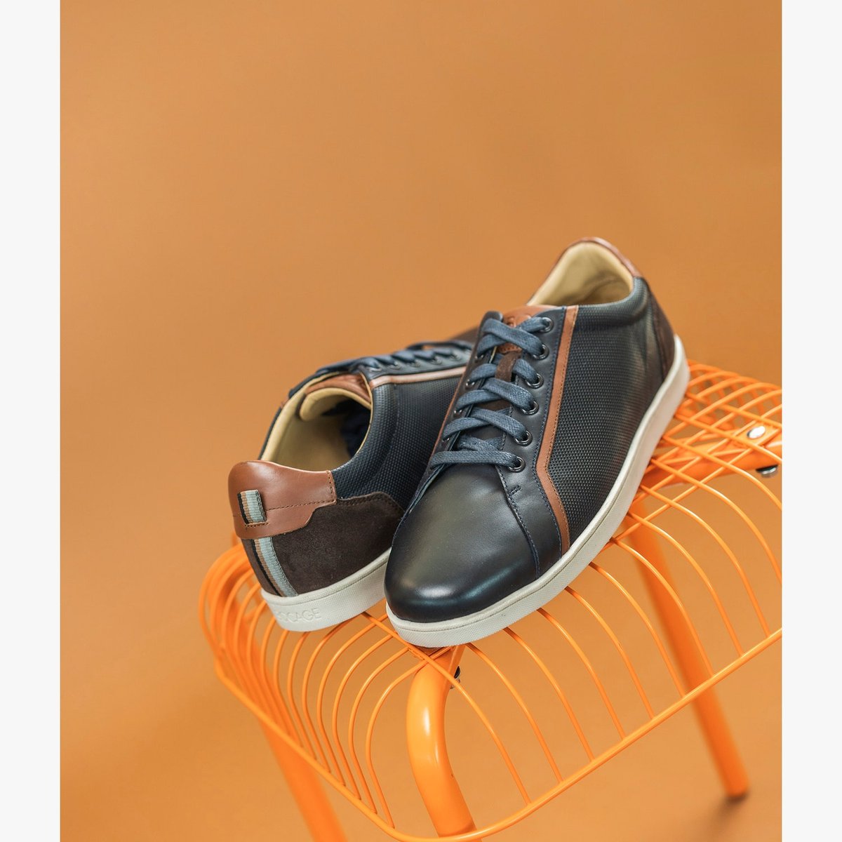 Basket en cuir KYRION bleu marine, BOCAGE