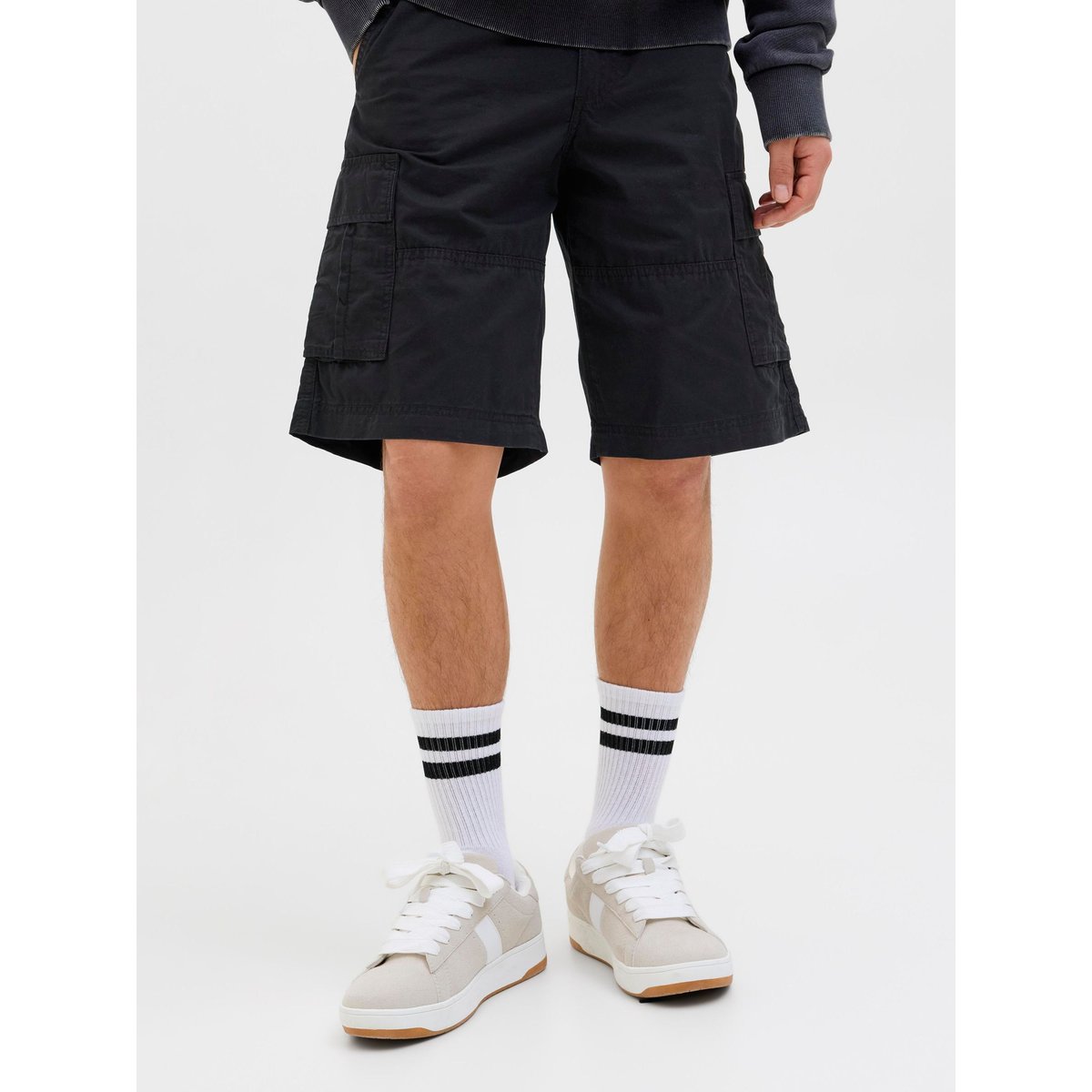 Short Cargo black 1, JACK & JONES