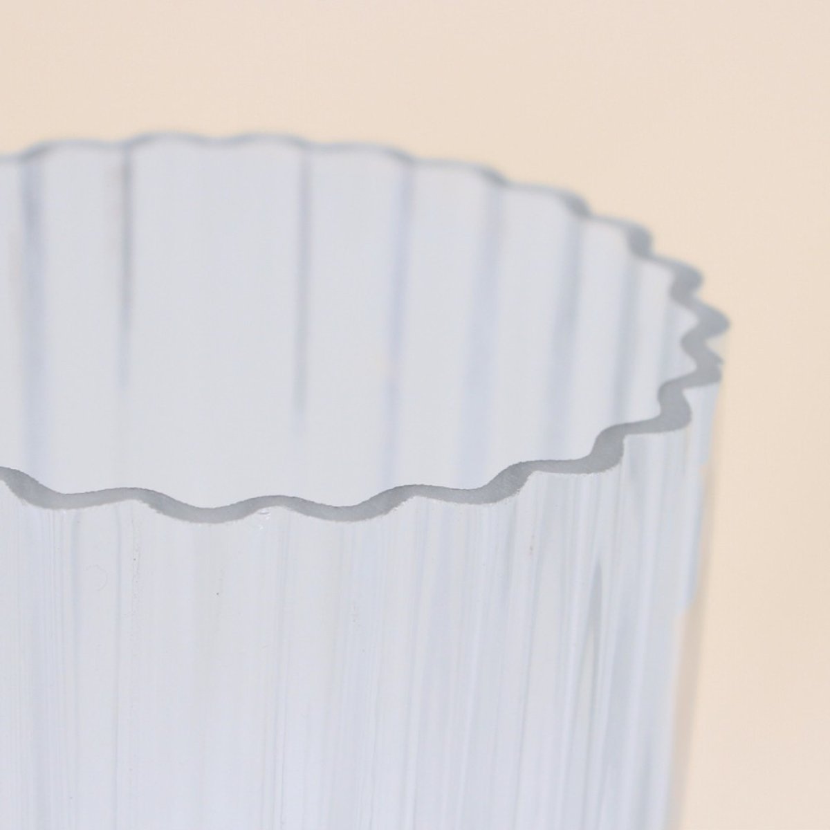 Vase en verre épais strié style moderne, H25cm transparant, ORNAMI