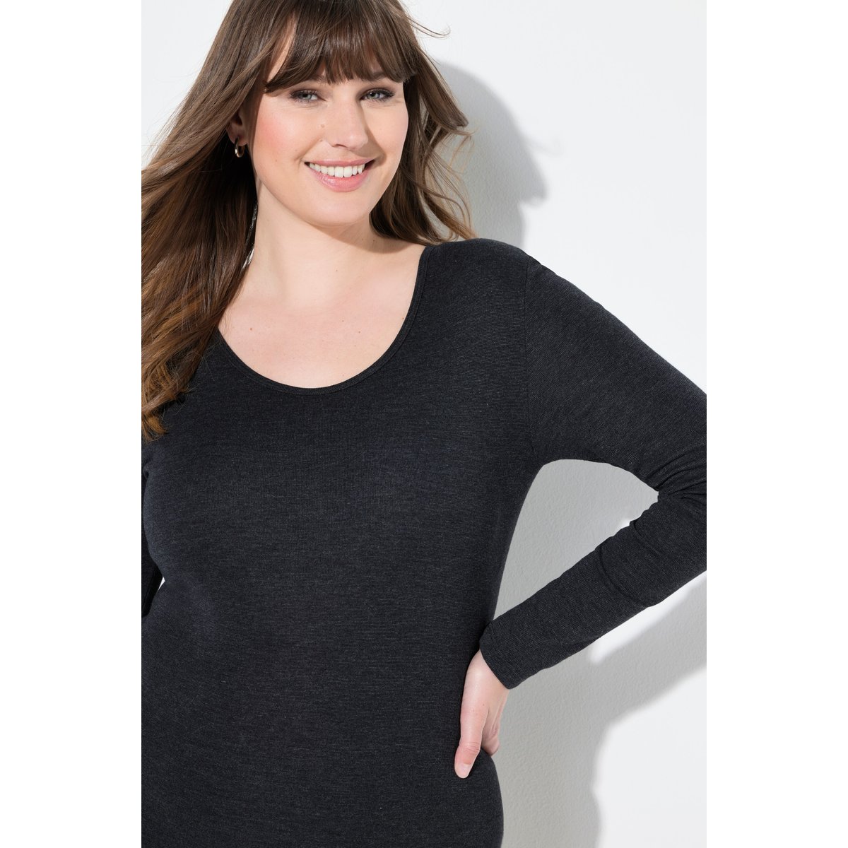 T-shirt slim thermique à col rond et manches noir, ULLA POPKEN