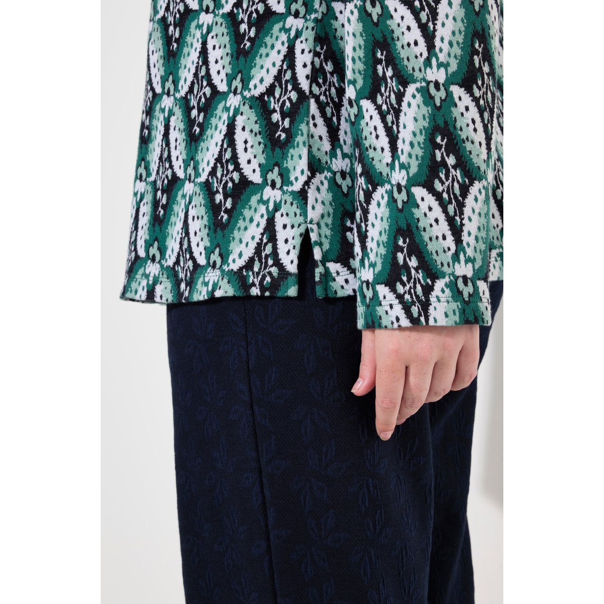 Sweat-shirt en coton bio, motif Jacquard marine, ULLA POPKEN