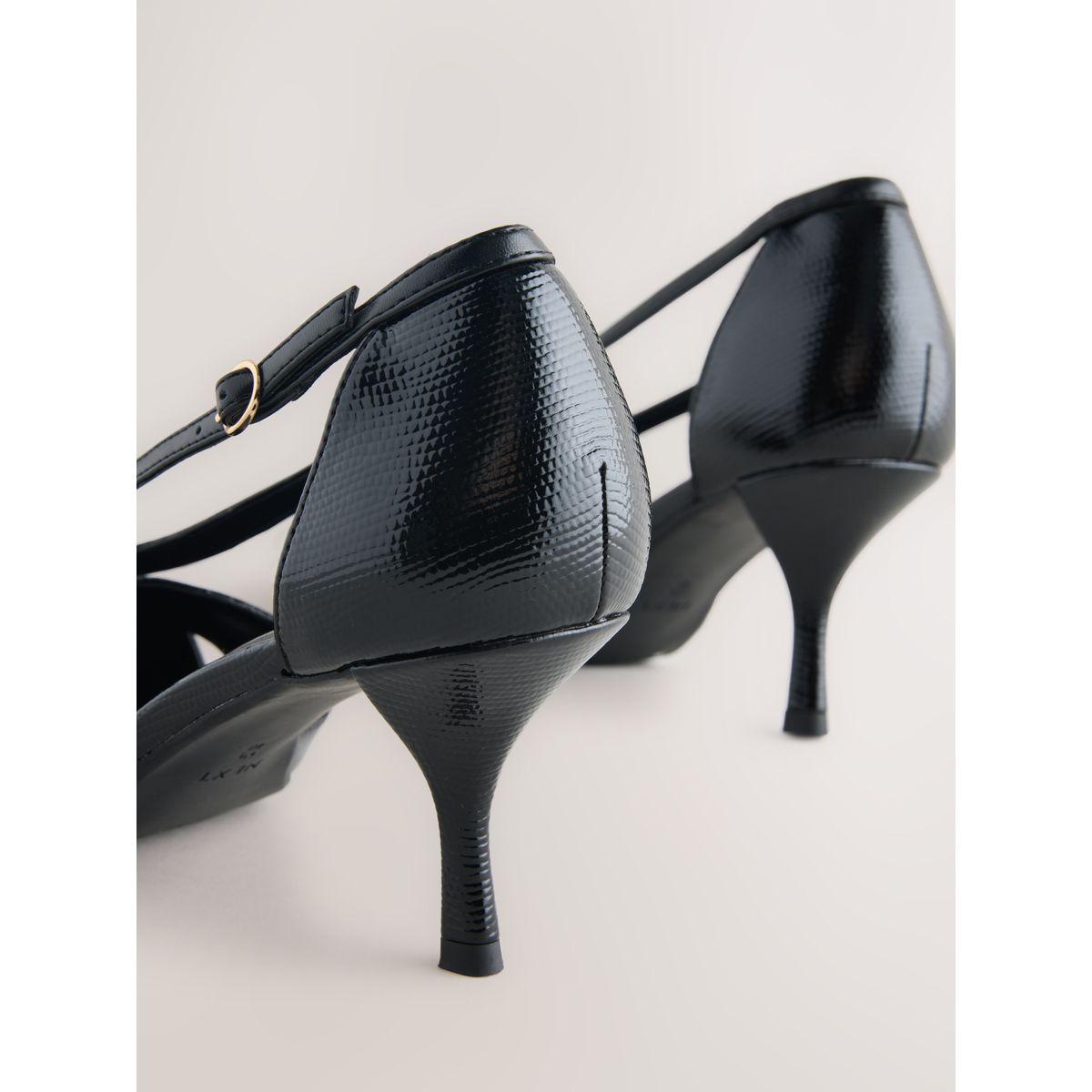 Escarpins asymétriques forever comfort® serpent noir, NEXT