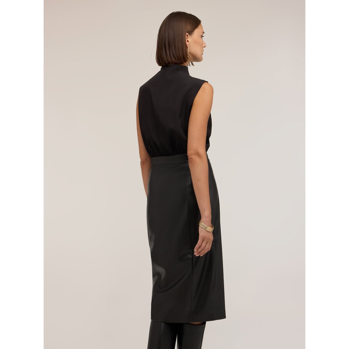 Robe fourreau avec drapé et fente noir, MOTIVI