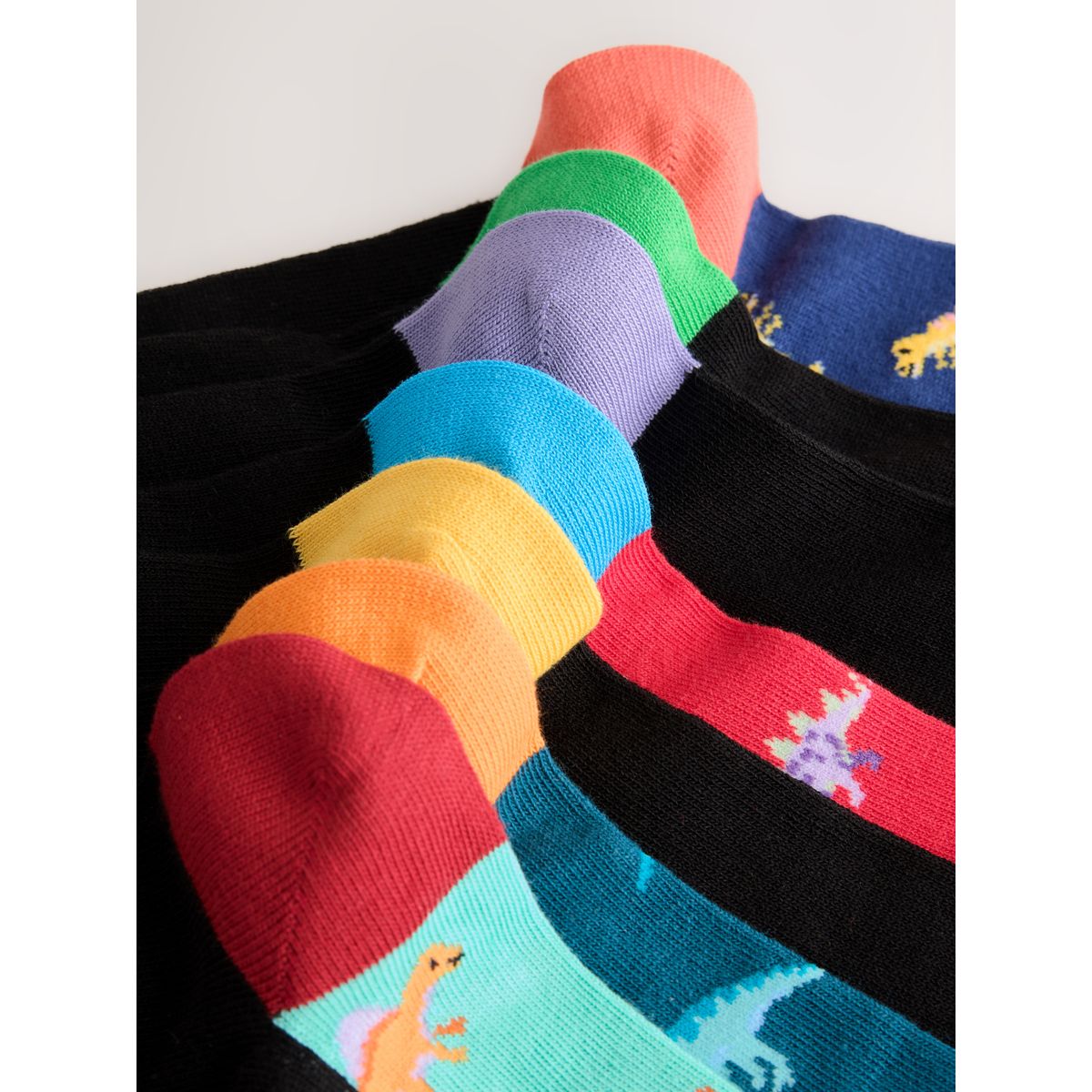 Chaussettes en coton majoritaire semelle intérieure noire dinosaure brillante, NEXT