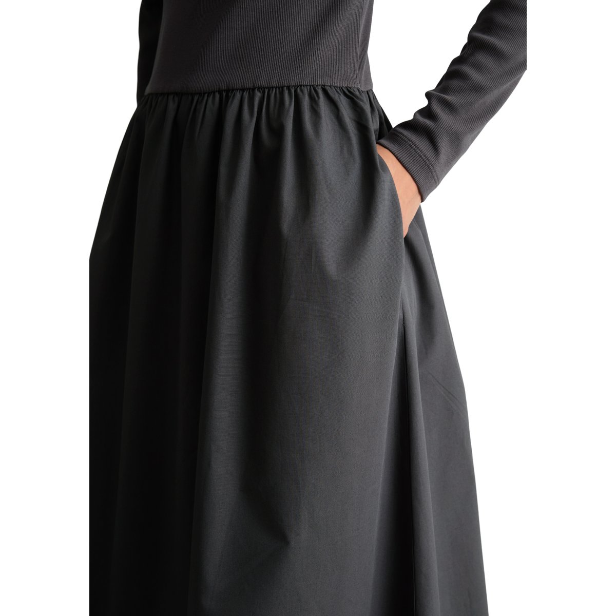 Robe évasée en jersey avec une jupe en popeline de coton gris, MARC O’POLO DENIM
