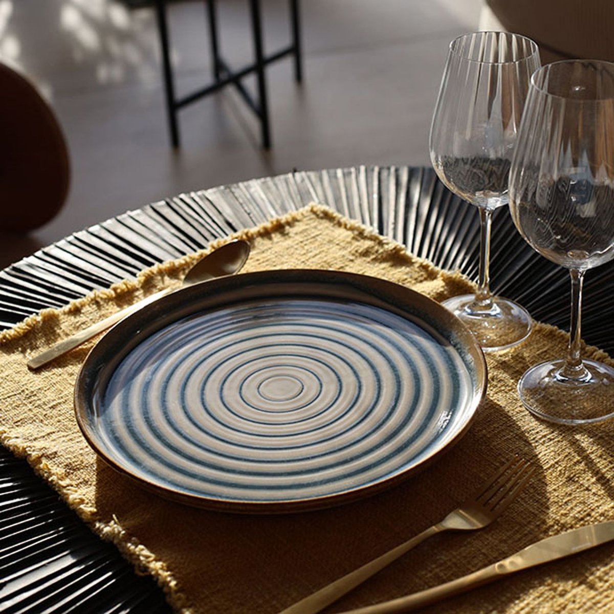 Lot de 6 assiettes plates 27cm en faïence, SPIRALE bleu, NOVASTYL