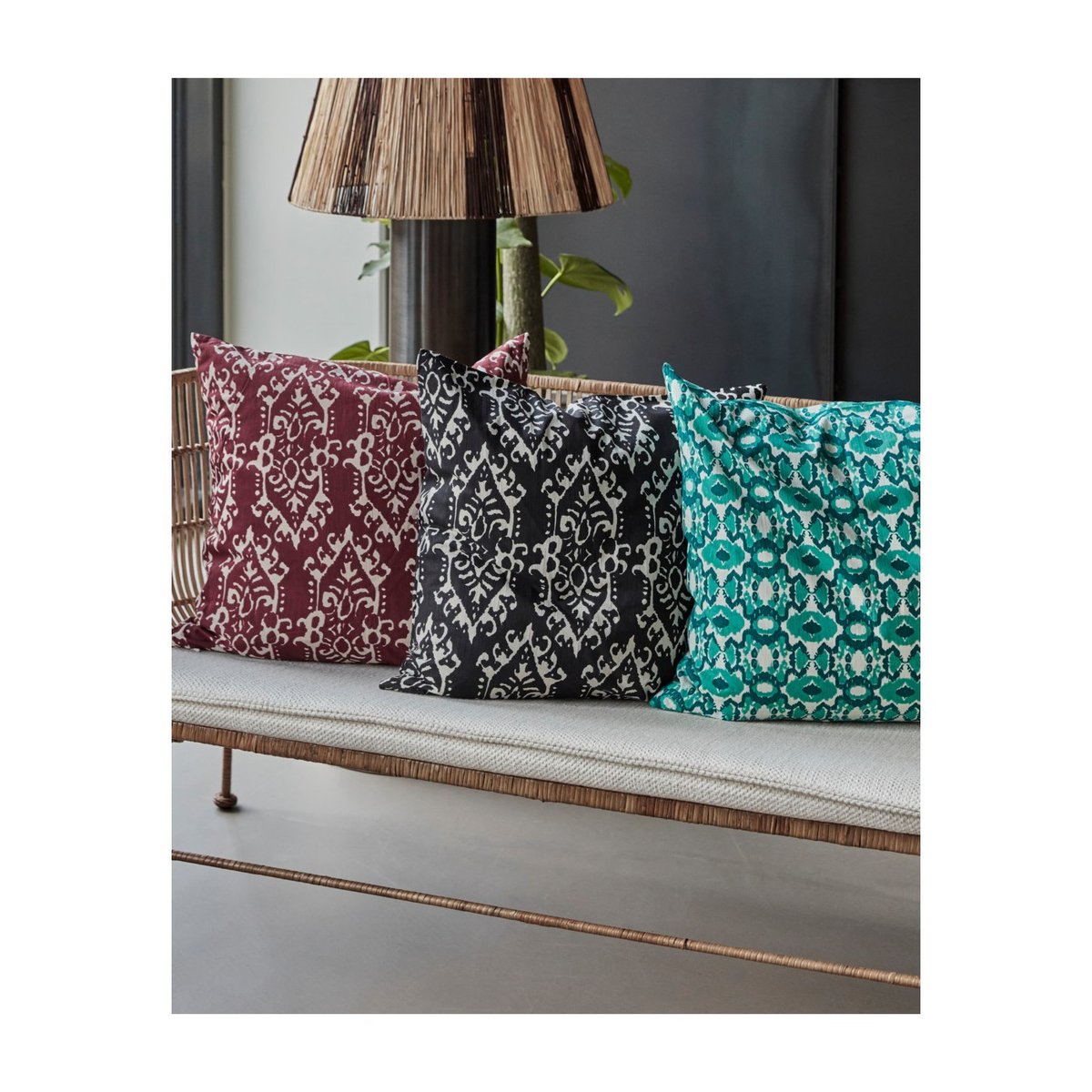 Housse de coussin Ikat rouge, HOUSE DOCTOR